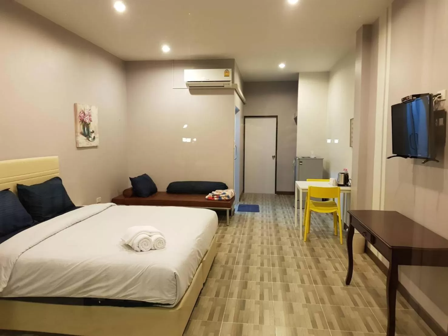 Bed in The Cube Resort