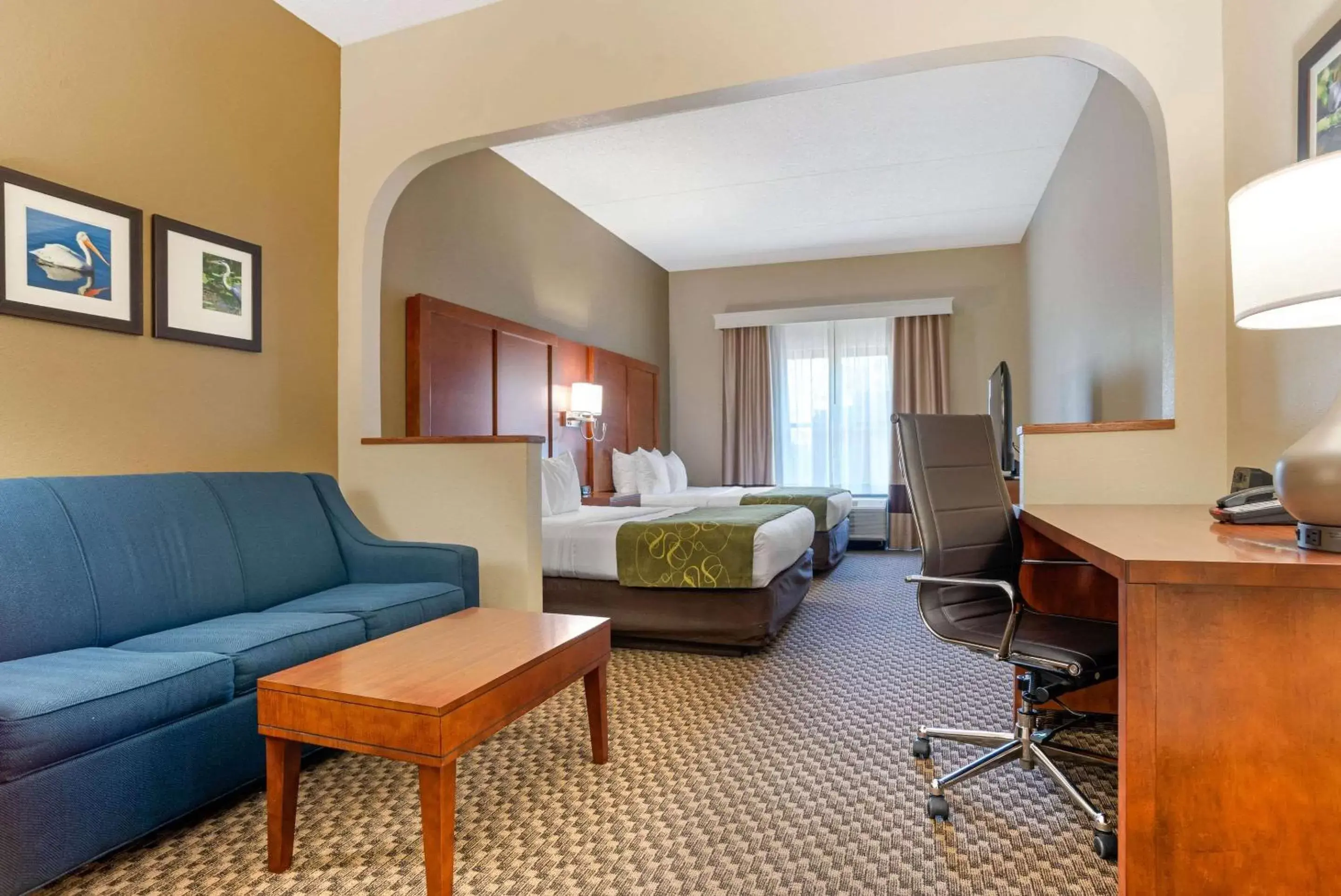 Bedroom in Comfort Suites Tallahassee Downtown