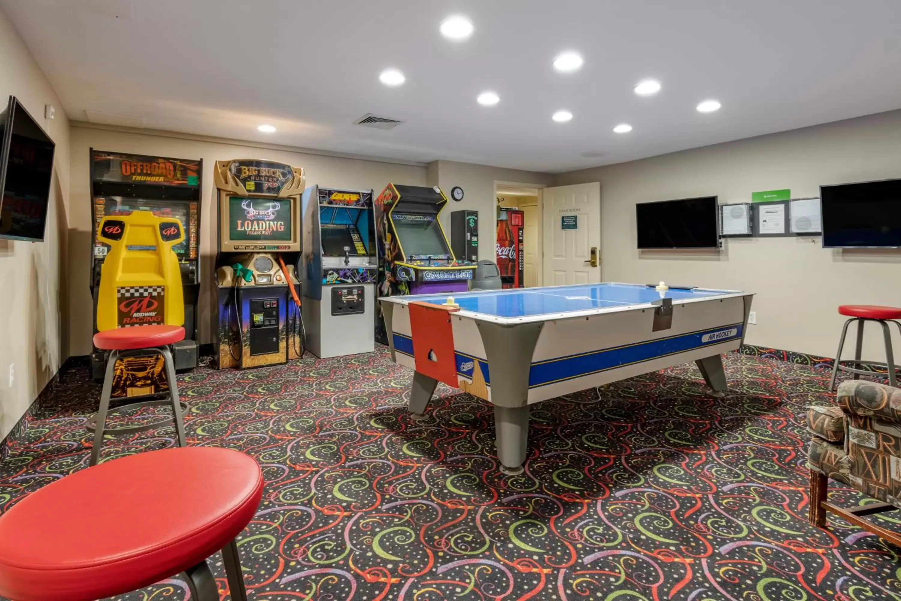 Game Room in Meadowmere Resort