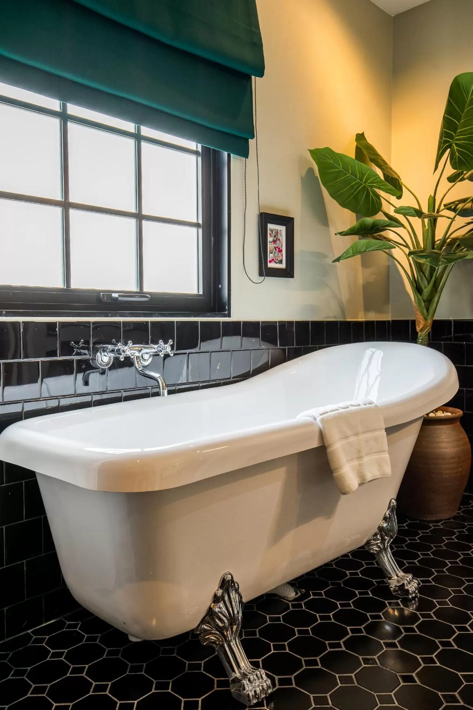 Bathroom in Hotel Thomas Bangkok