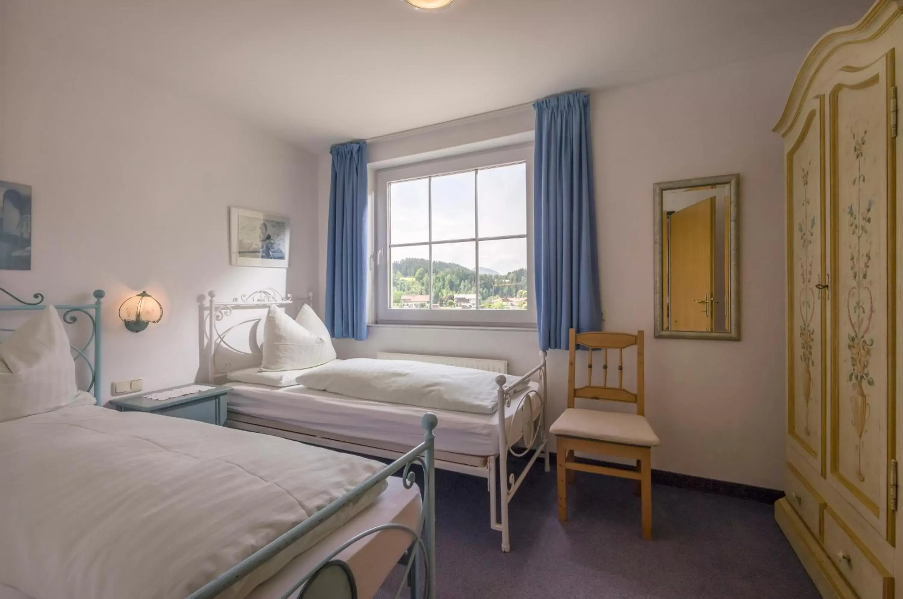 Three-Bedroom Apartment in Apparthotel Tom Sojer Three-Bedroom Apartment in Apparthotel Tom Sojer