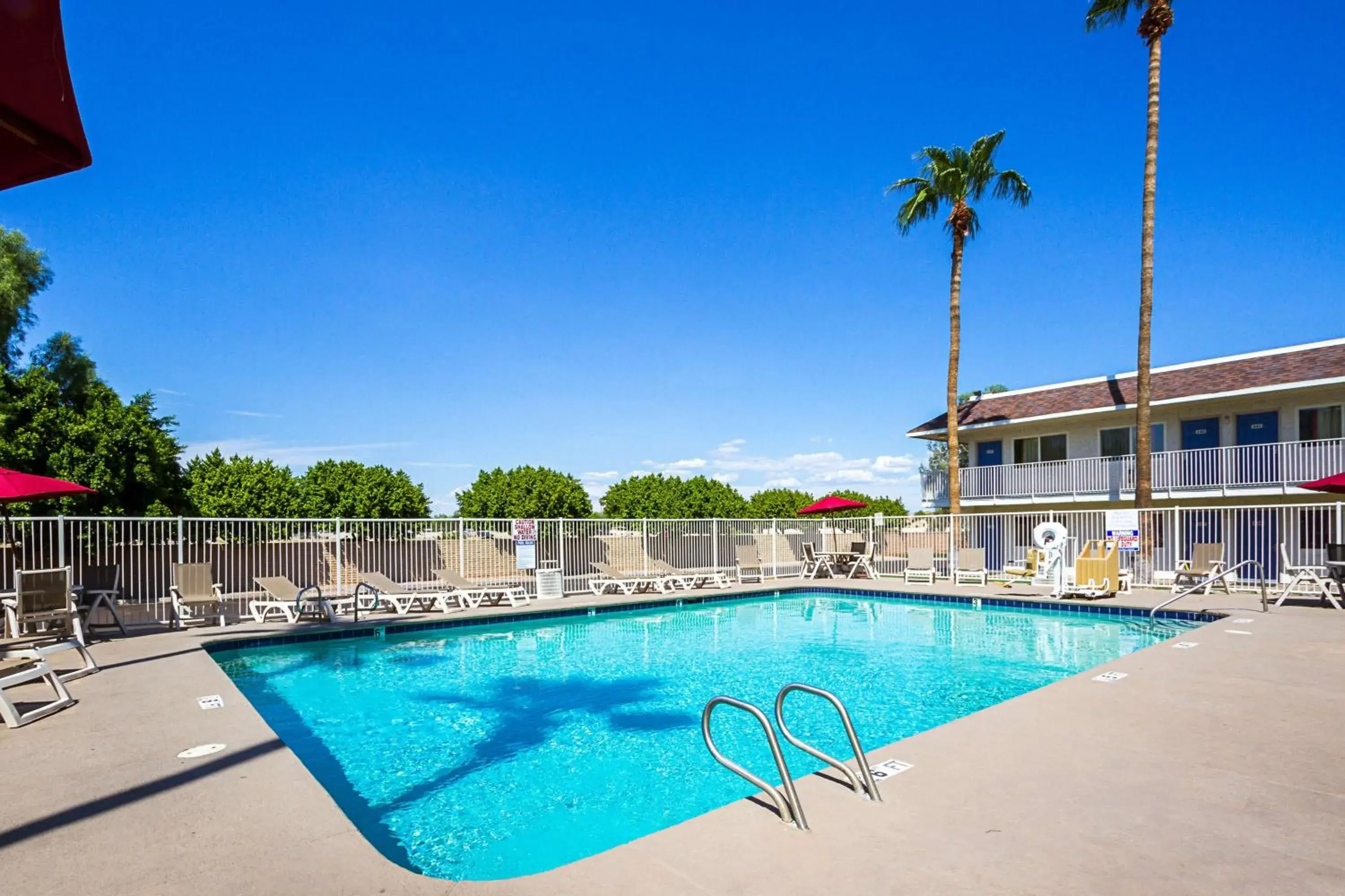 Day in Motel 6 Mesa North Day in Motel 6 Mesa North