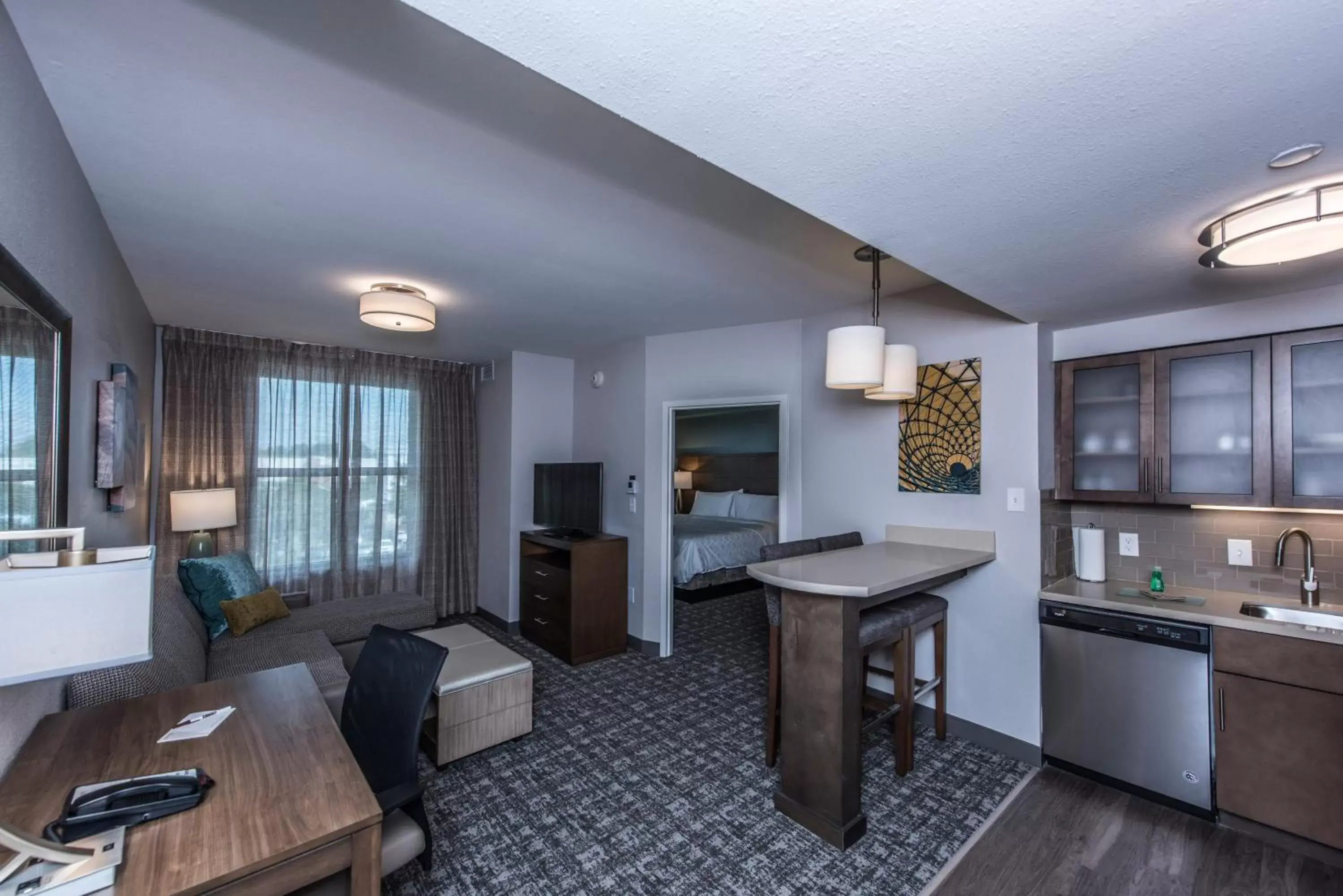 Photo of the whole room, Seating Area in Staybridge Suites Charleston - Mount Pleasant, an IHG Hotel