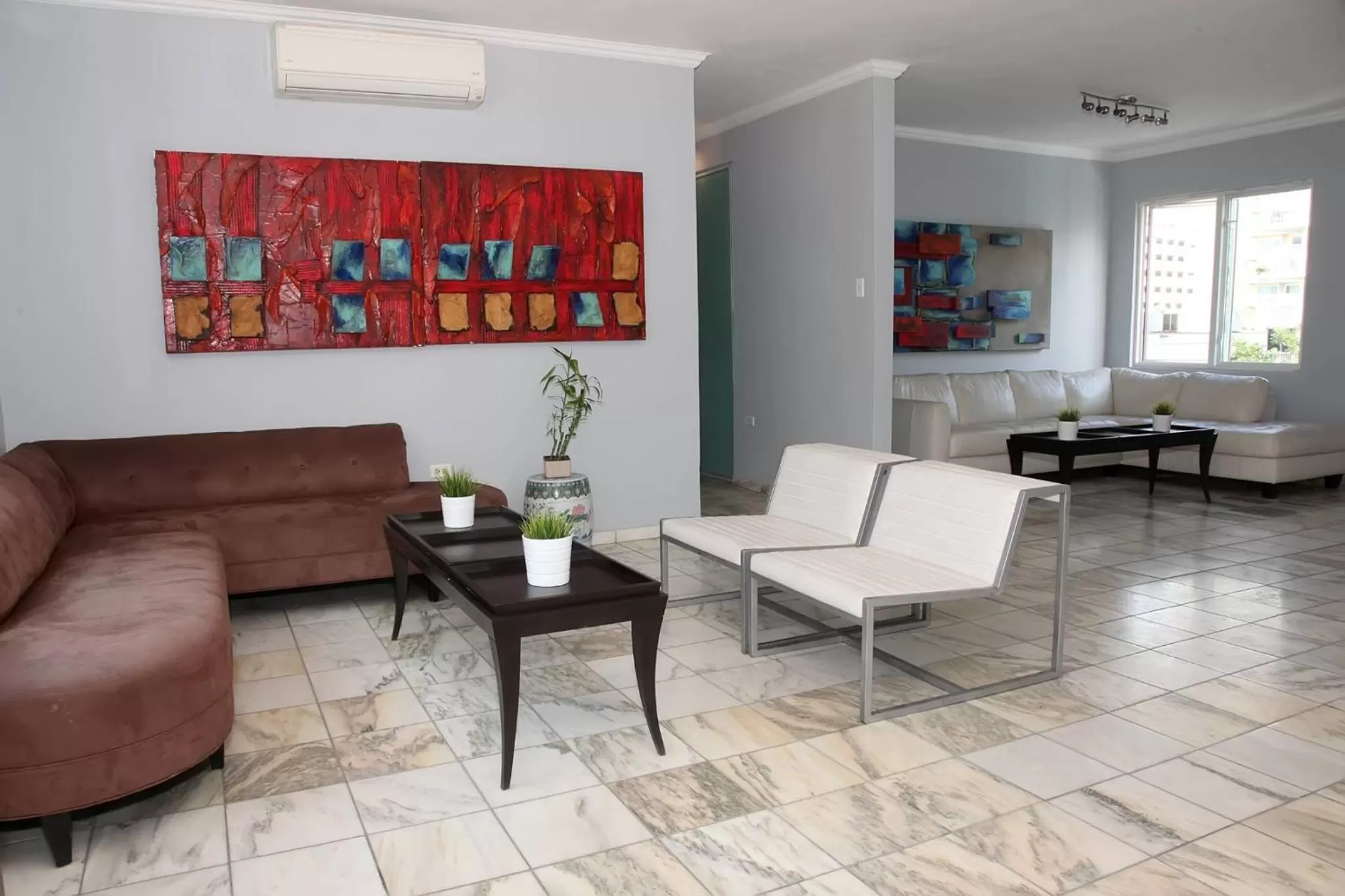 Seating area in Coral Princess Hotel