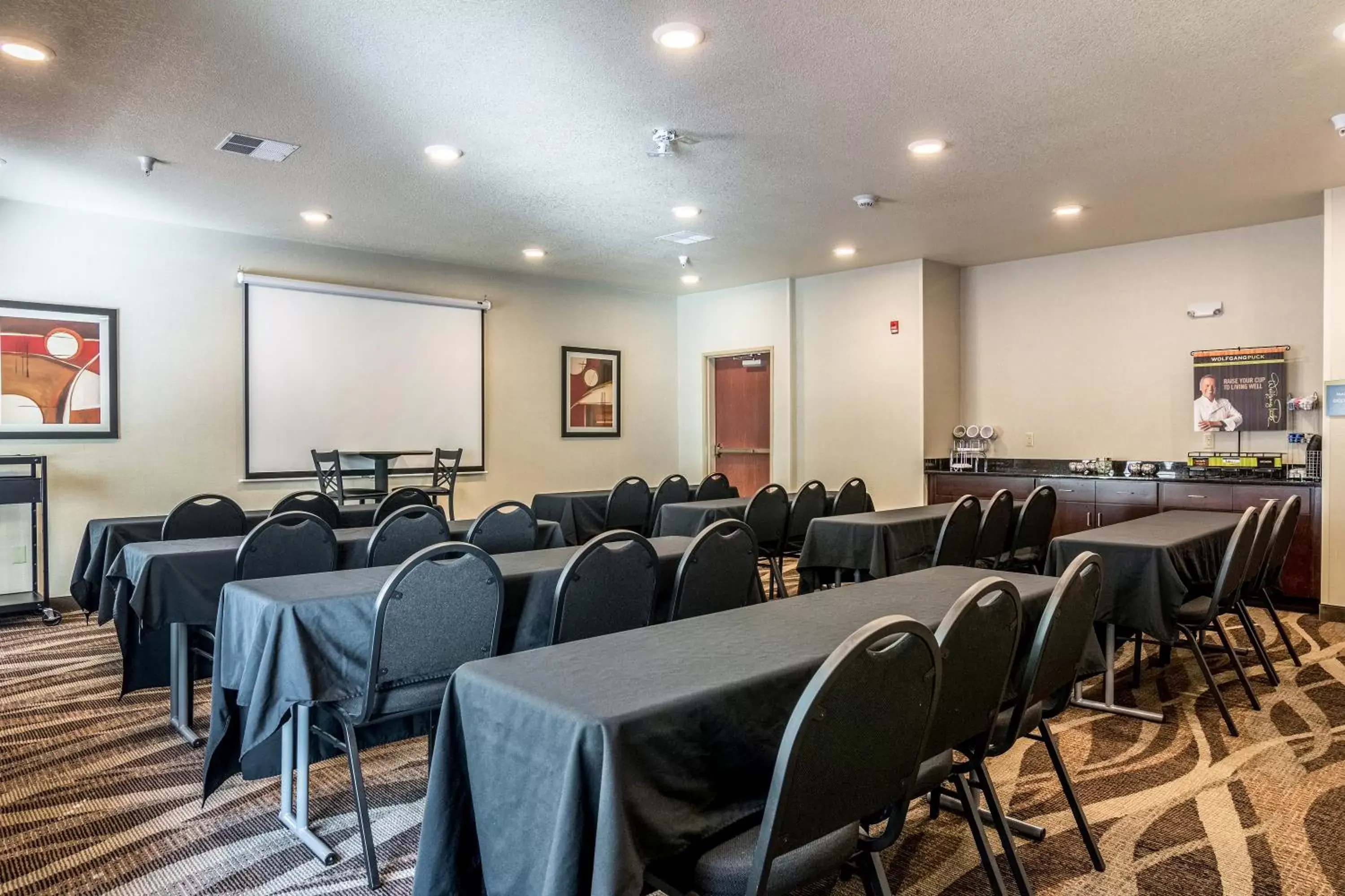 Meeting/conference room in Cobblestone Hotel & Suites - Erie