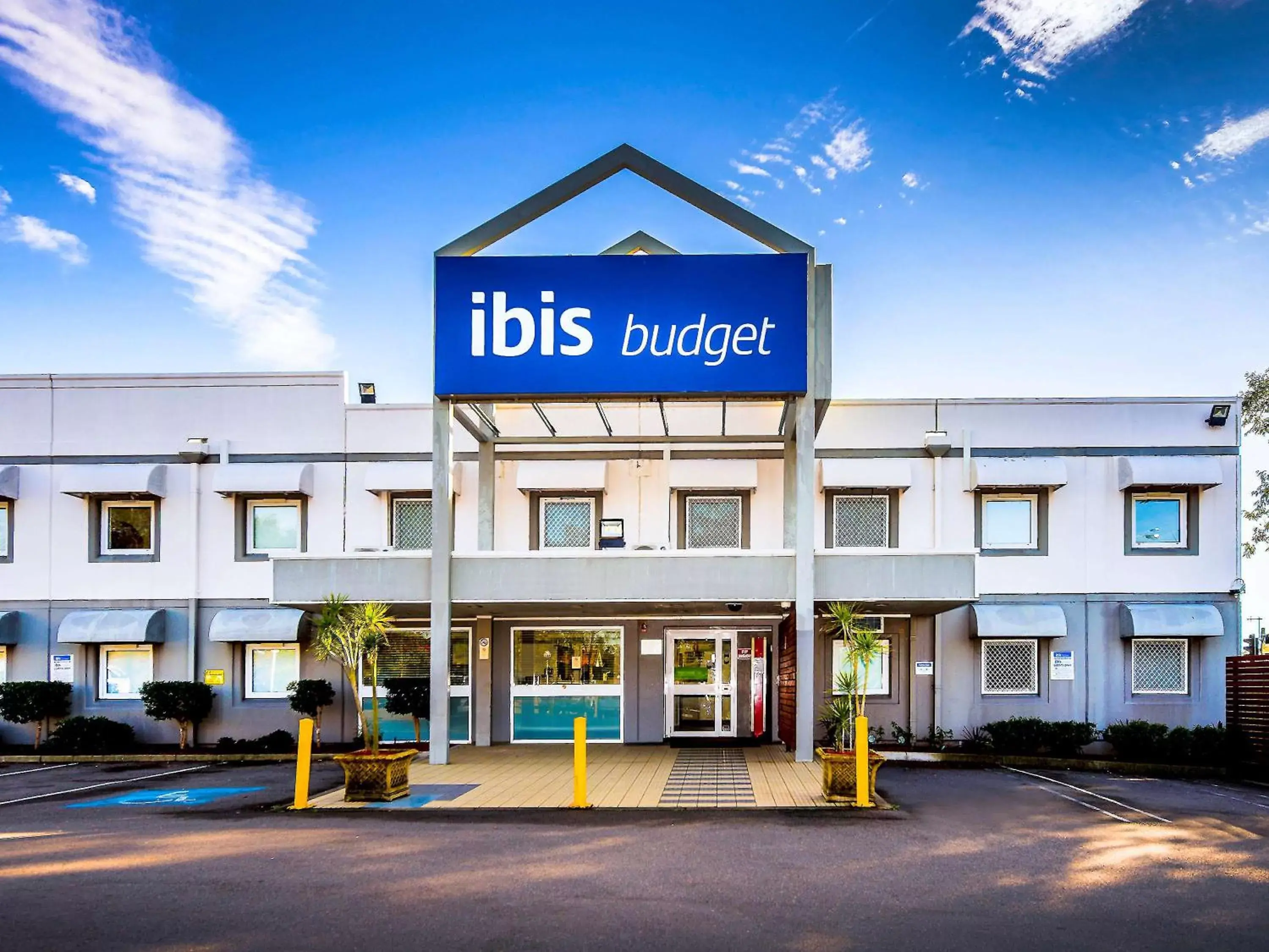 Property building in ibis Budget Canberra