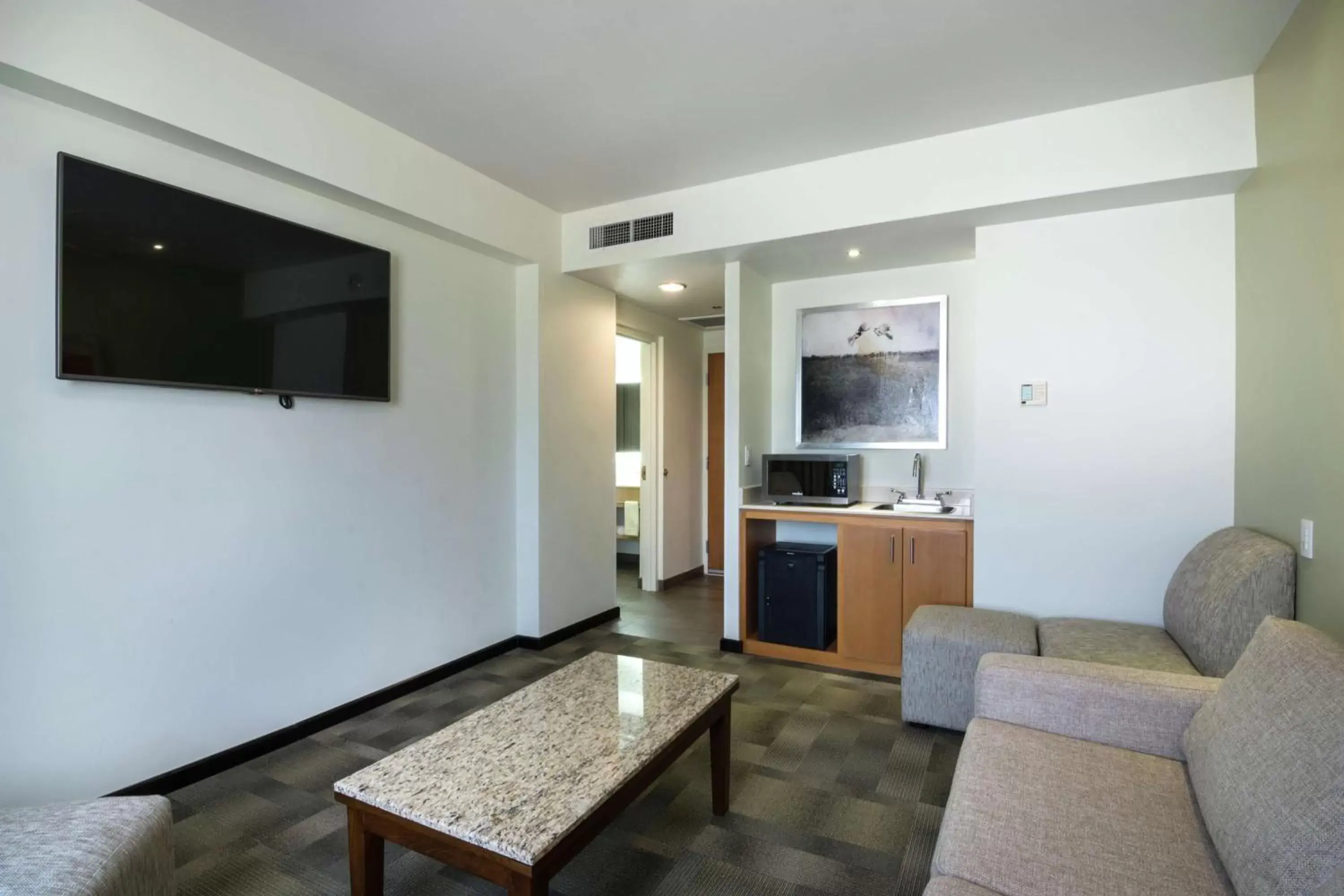 Living room, Seating Area in Hampton Inn by Hilton Silao-Aeropuerto, Mexico