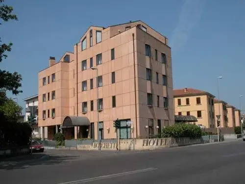 Property Building in Hotel Borghetti