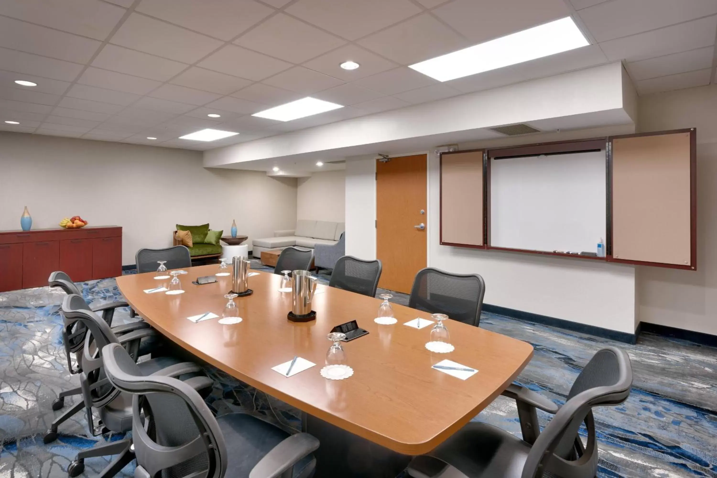 Meeting/conference room in Fairfield Inn & Suites Seattle Bellevue/Redmond