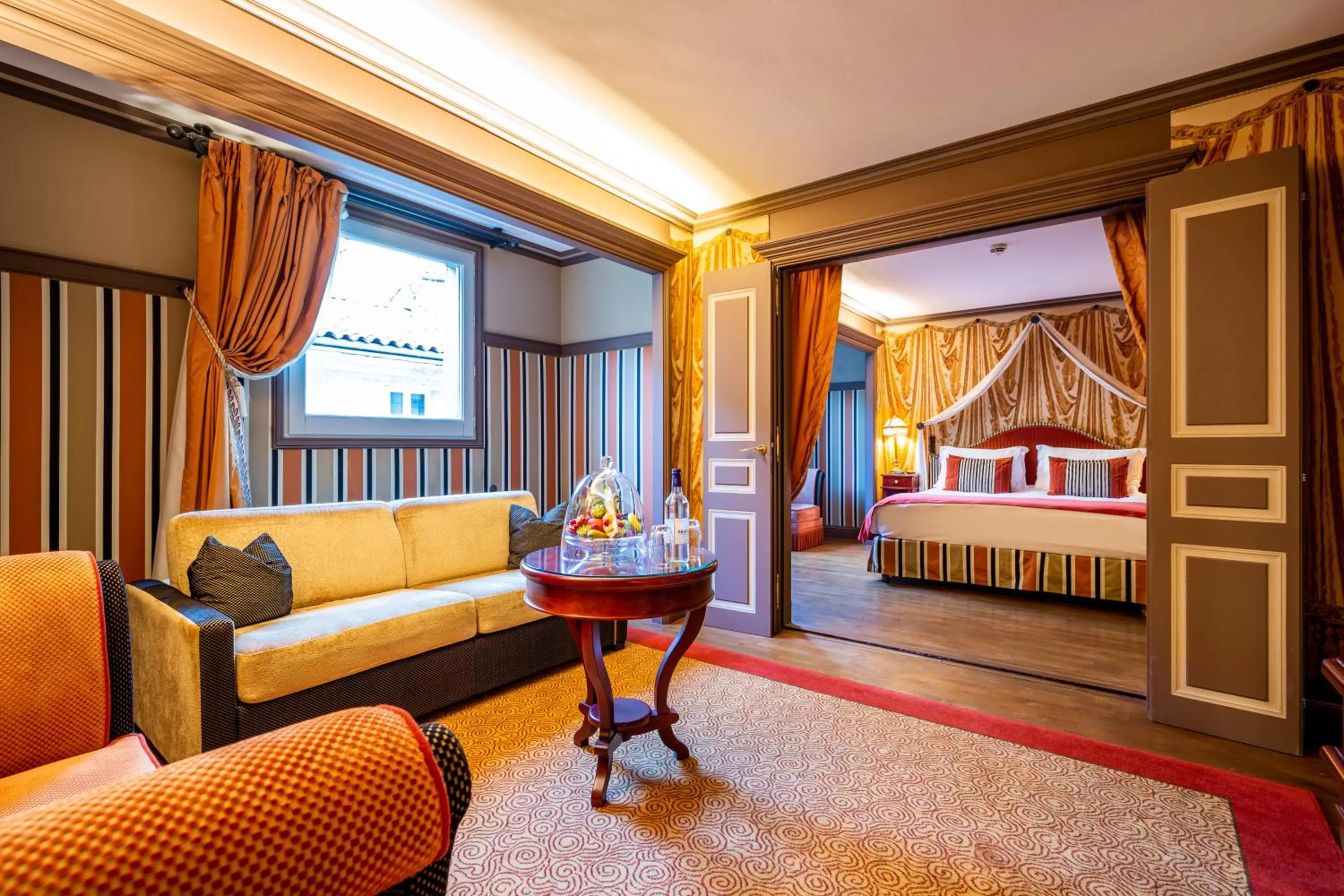 One-Bedroom King Suite in InterContinental Bordeaux Le Grand Hotel, an IHG Hotel