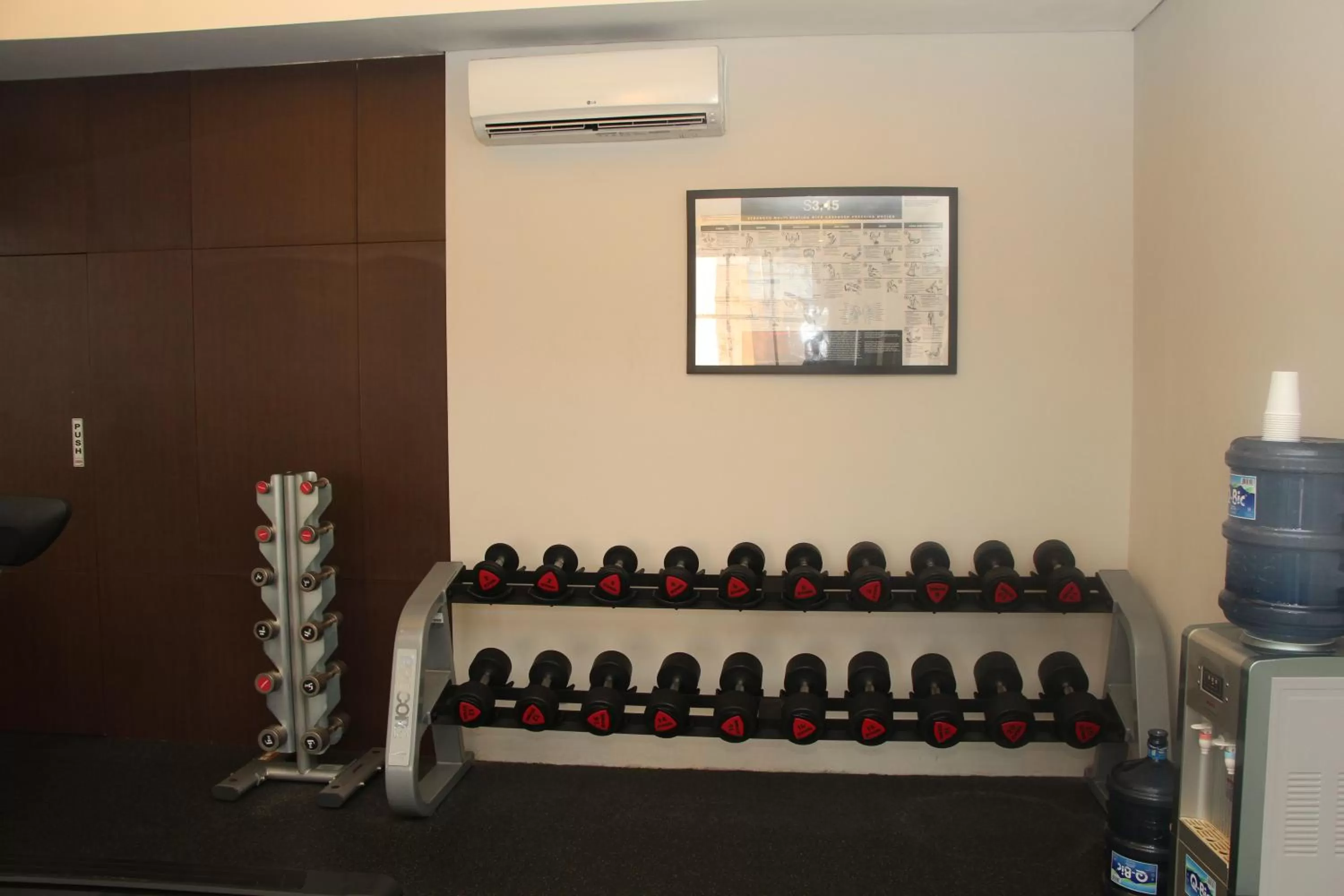 Fitness centre/facilities in Swiss-Belinn Balikpapan