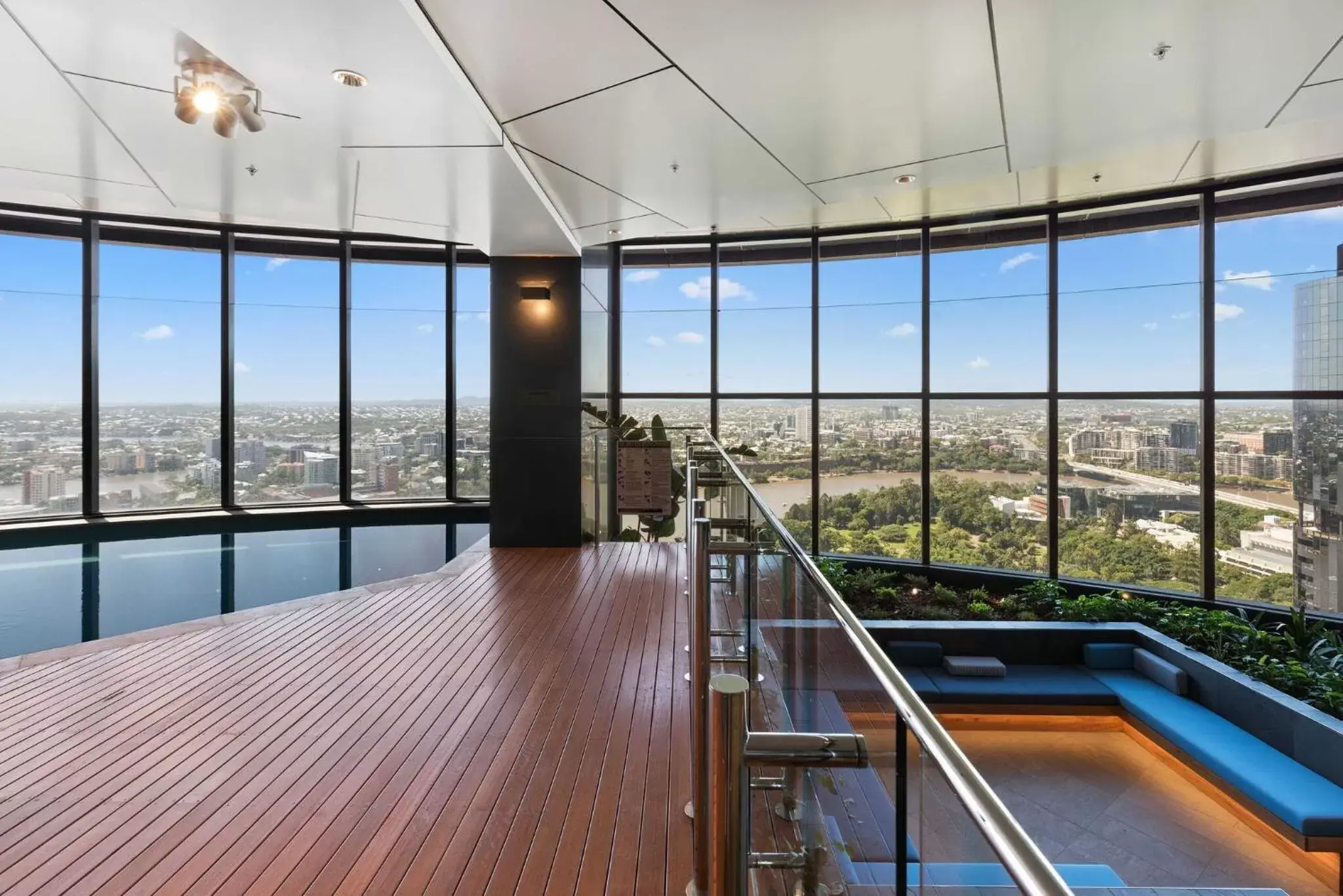 Balcony/Terrace in Brisbane Skytower by CLLIX