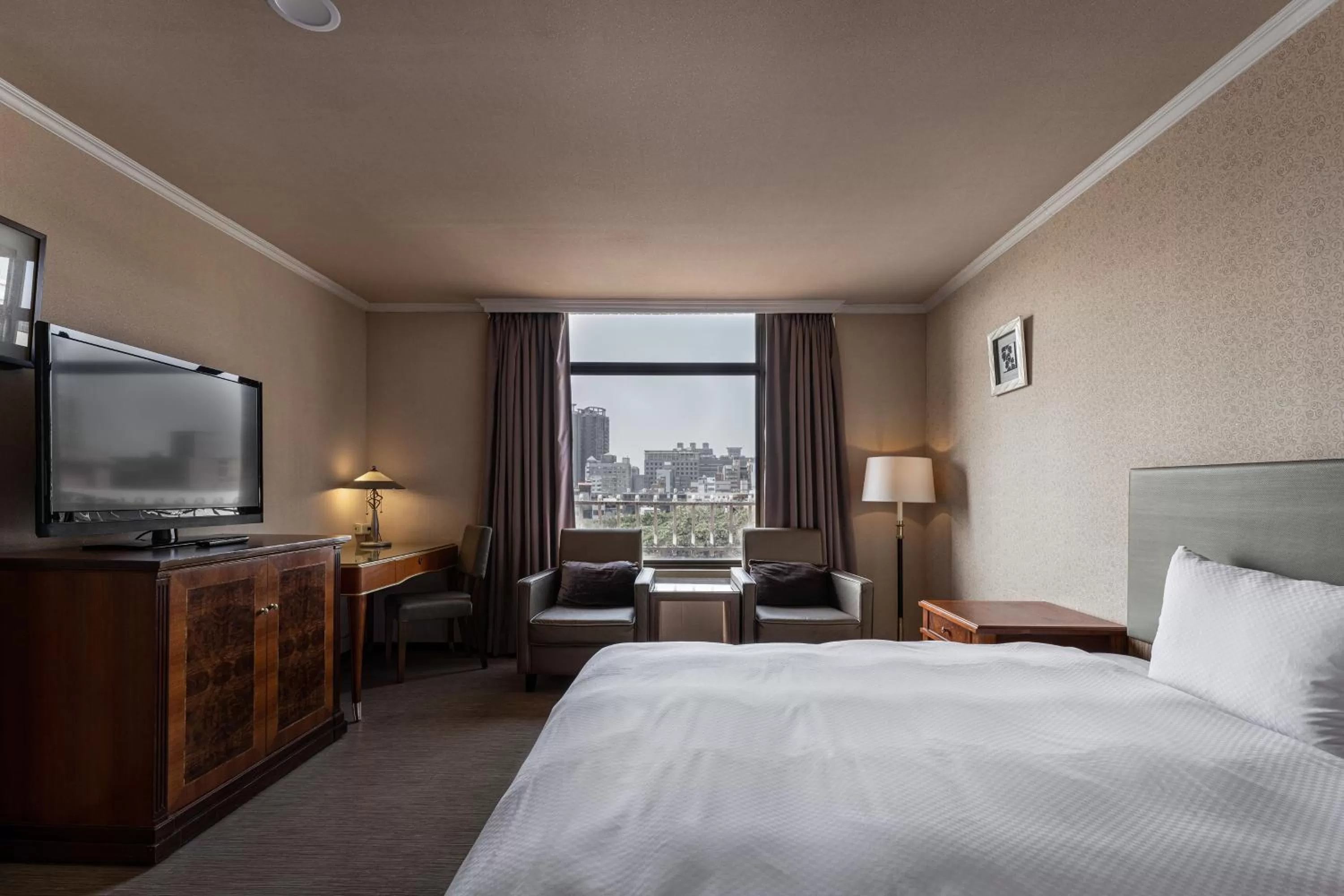 Bed in Hotel j-Metropolis