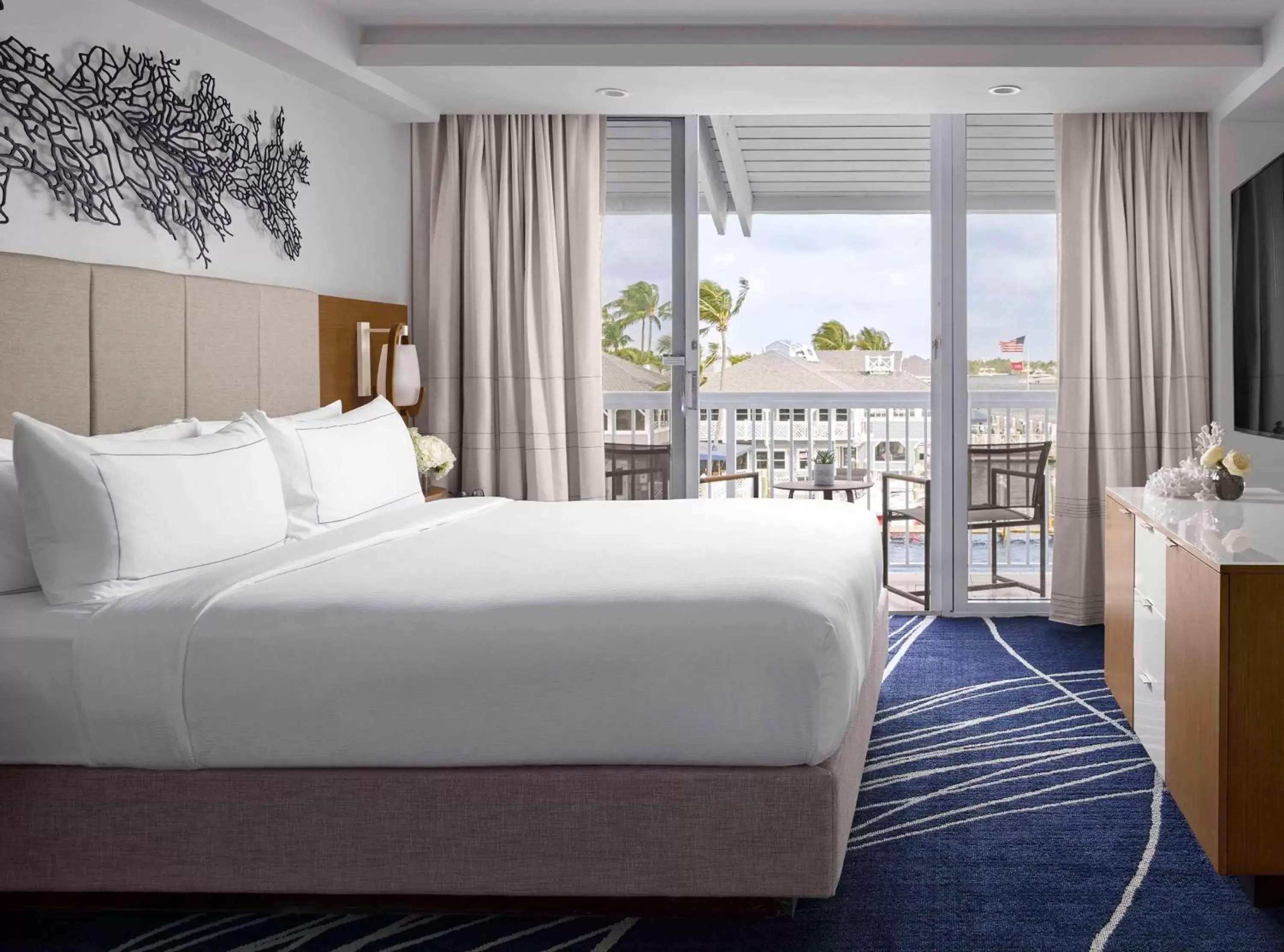 Bed in Hilton Fort Lauderdale Marina