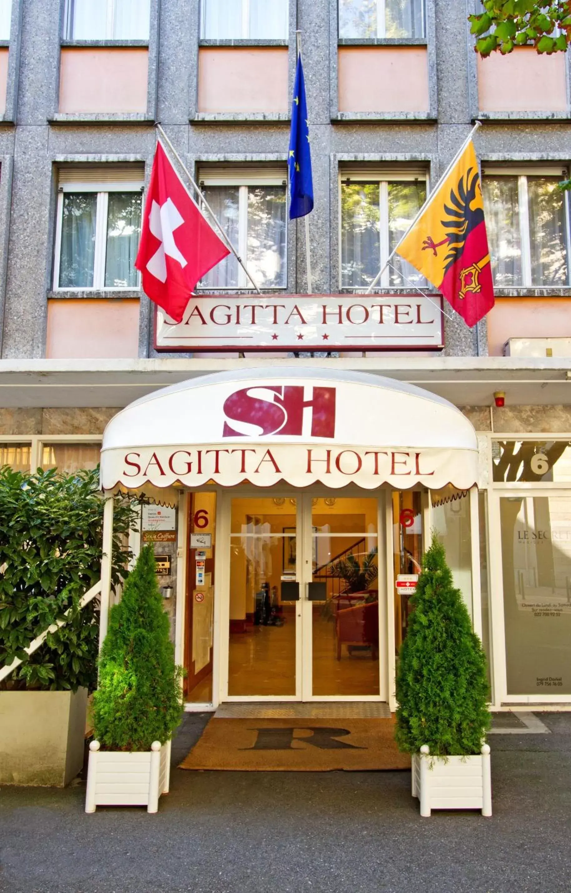 Facade/entrance in Hotel Sagitta