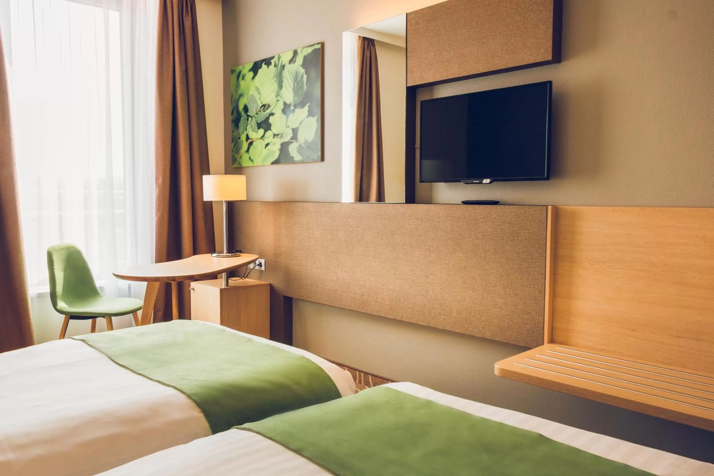 Photo of the whole room, Bed in Holiday Inn Budapest-Budaörs by IHG