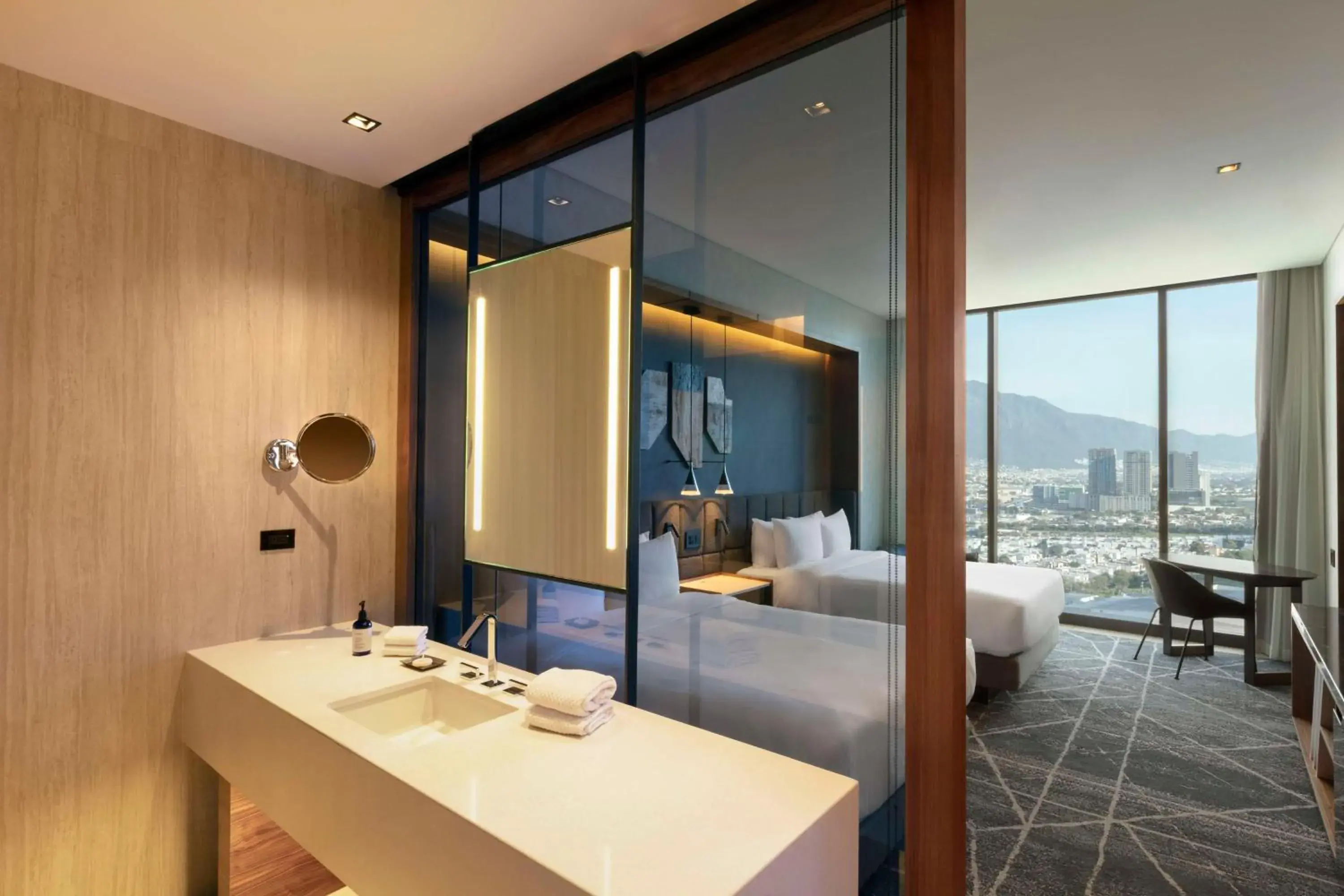 Bedroom, Bathroom in Hilton Monterrey