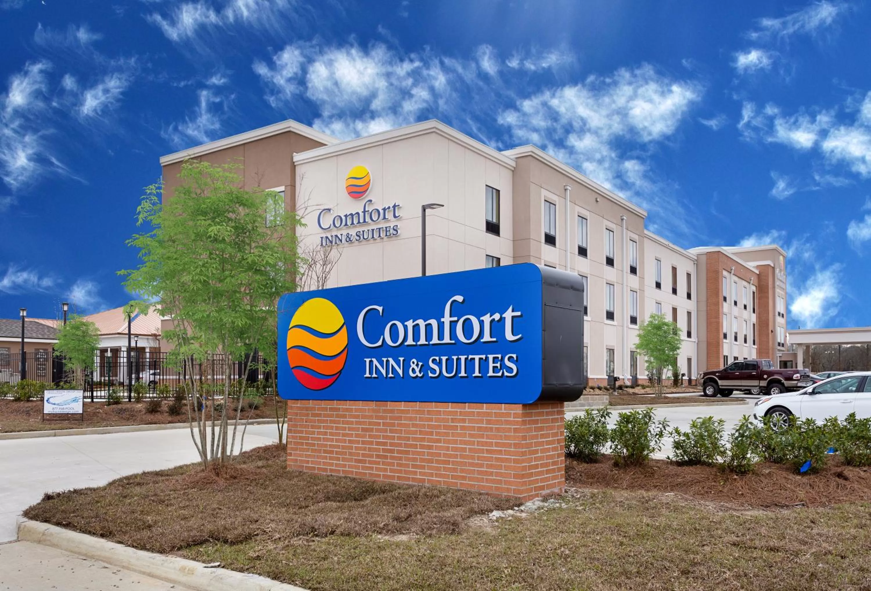 Property building in Comfort Inn & Suites Zachary