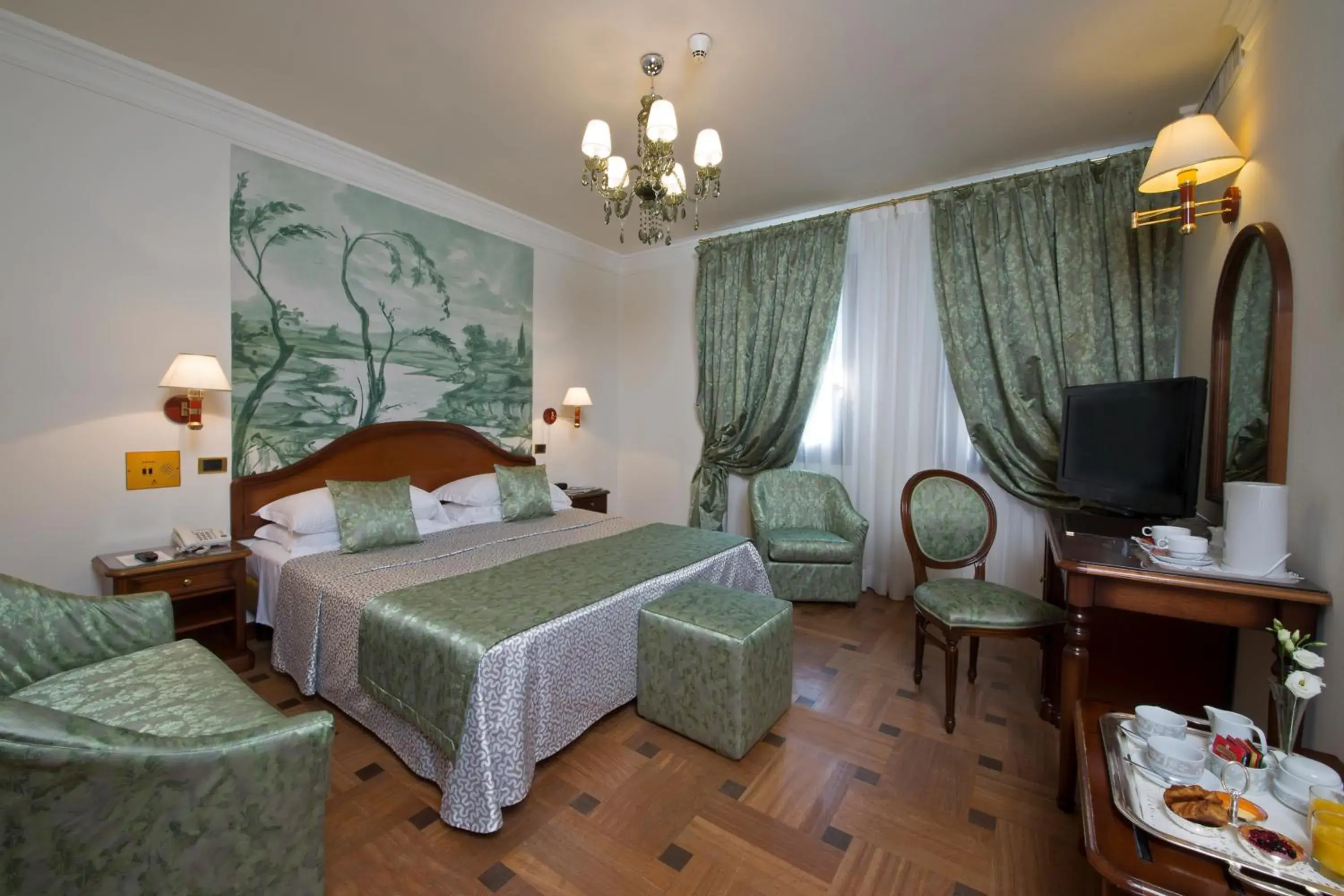 Photo of the whole room, Bed in Villa Pace Park Hotel Bolognese