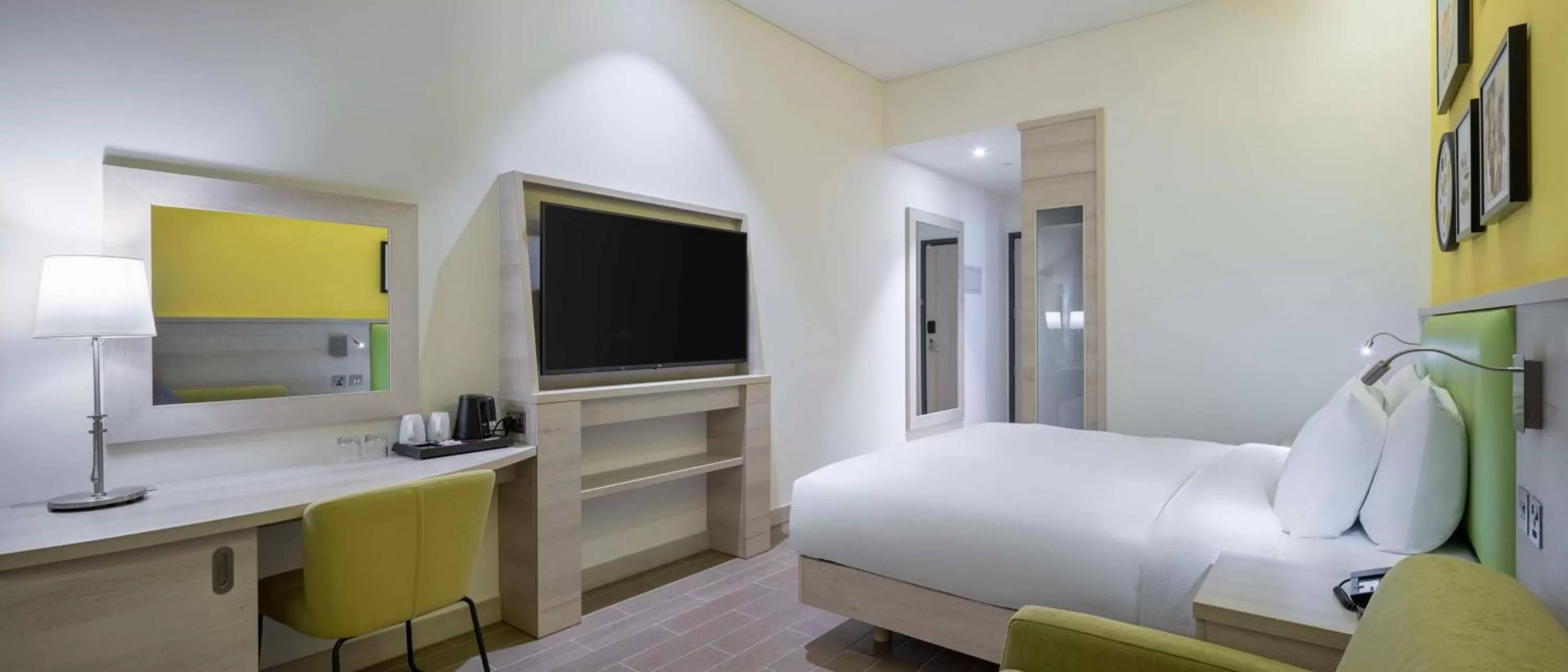 Bedroom, Bed in Hampton By Hilton Doha Old Town