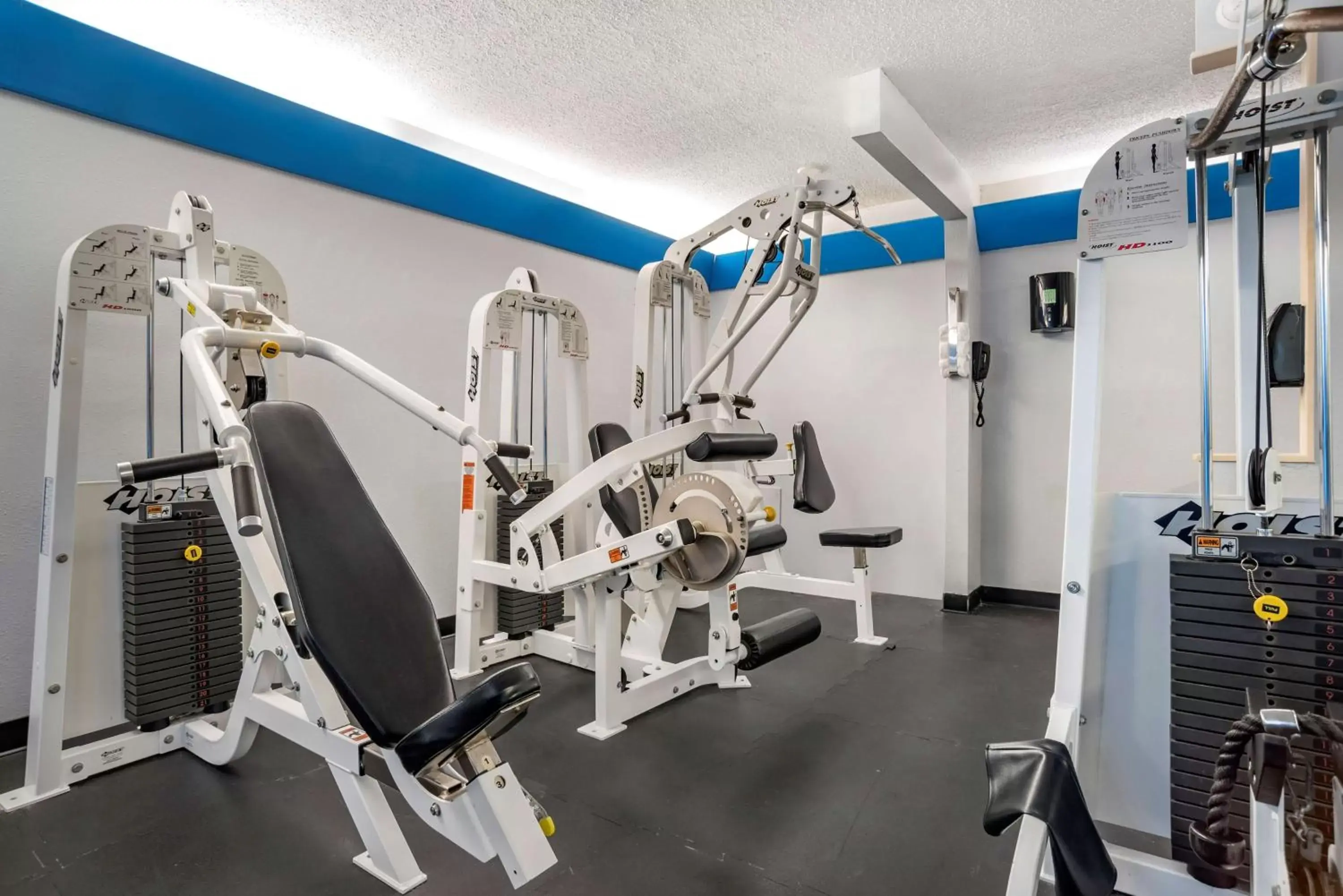Spa and wellness centre/facilities, Fitness Center/Facilities in Best Western Navarre Waterfront