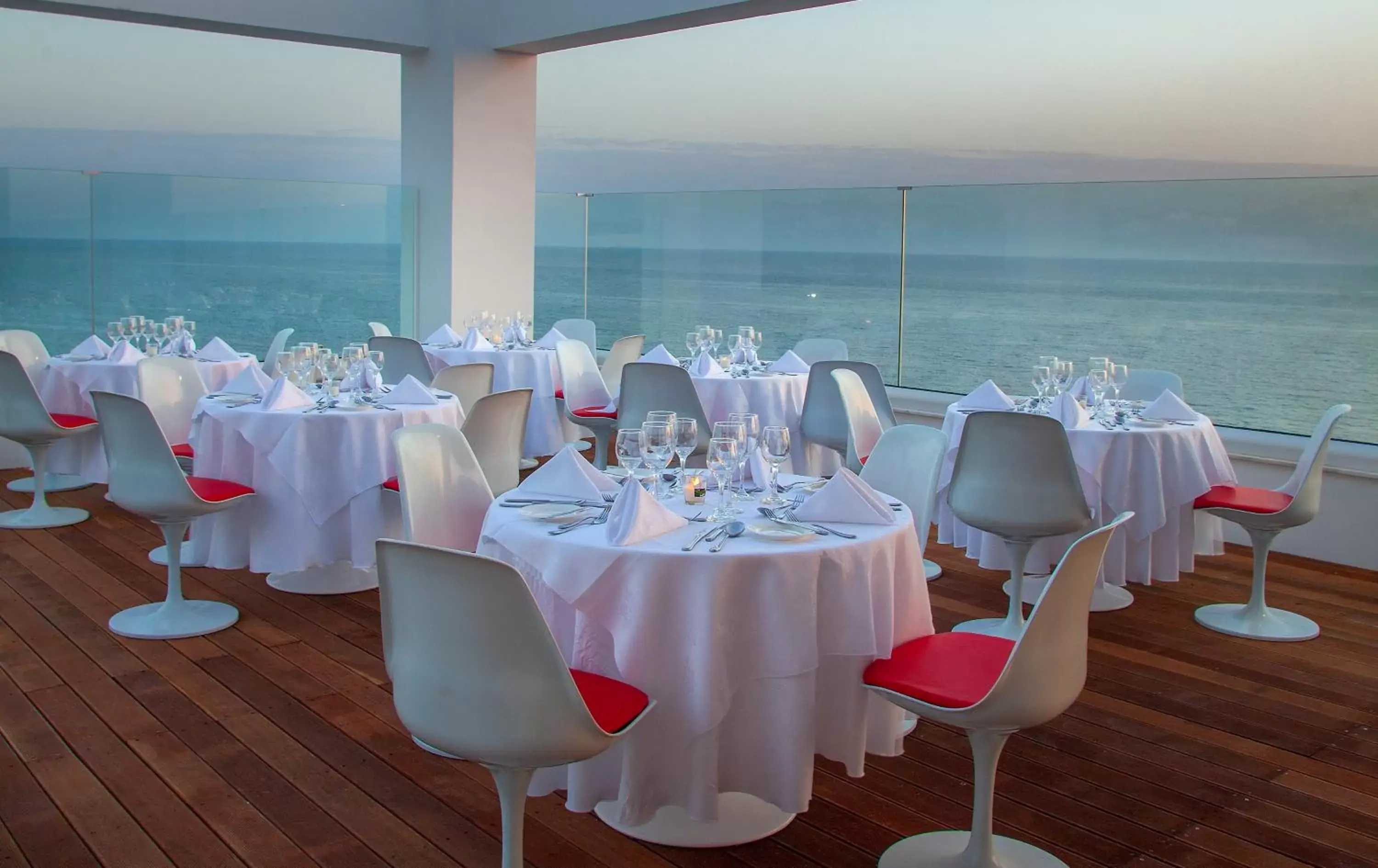 Banquet Facilities in King Evelthon Beach Hotel & Resort