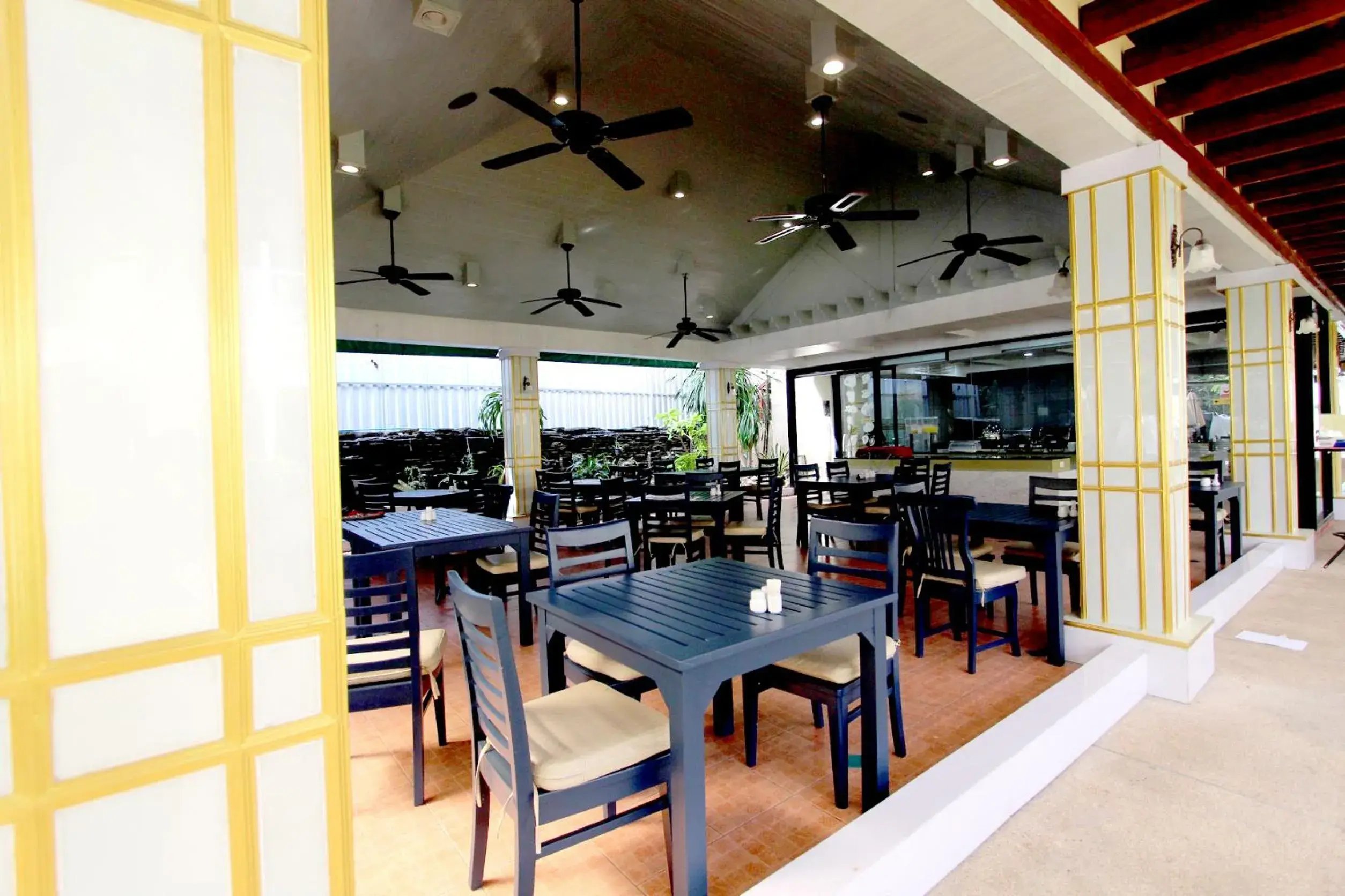 Restaurant/places to eat in Karon Sea Sands Resort-SHA PLUS Restaurant/places to eat in Karon Sea Sands Resort-SHA PLUS