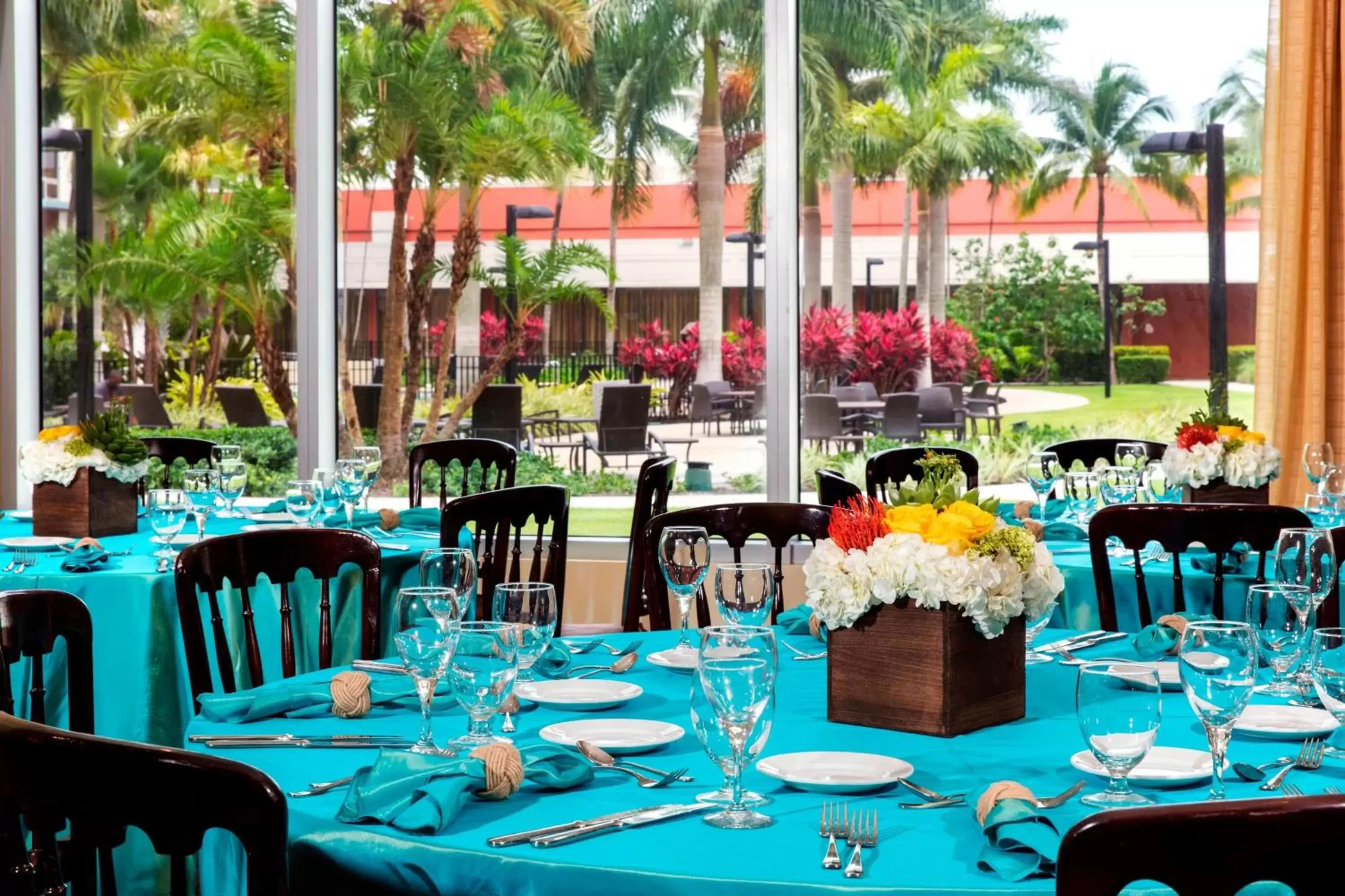 Other, Restaurant/Places to Eat in Courtyard by Marriott Miami Airport