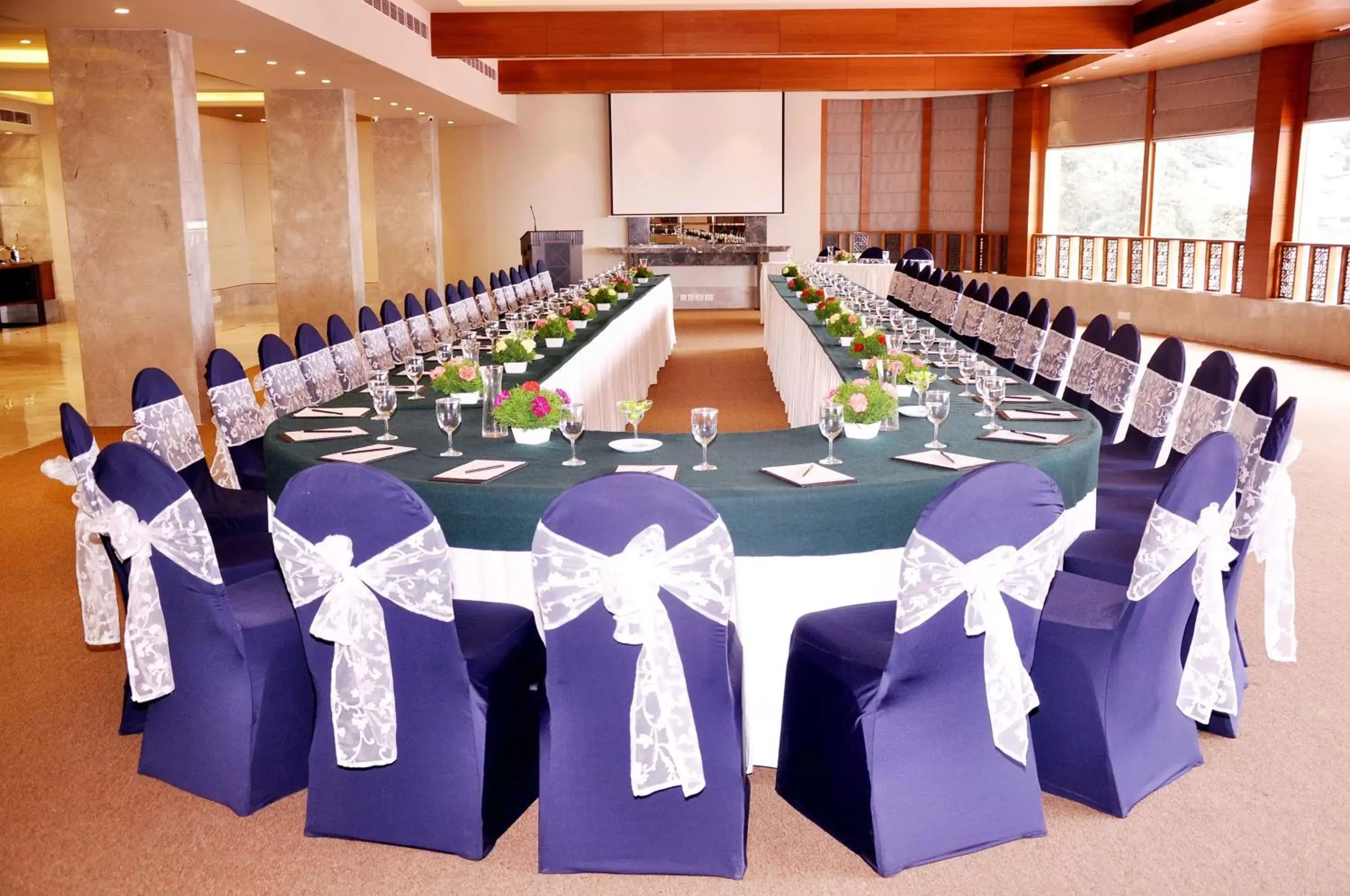 Banquet/Function facilities in Radisson Hotel Shimla