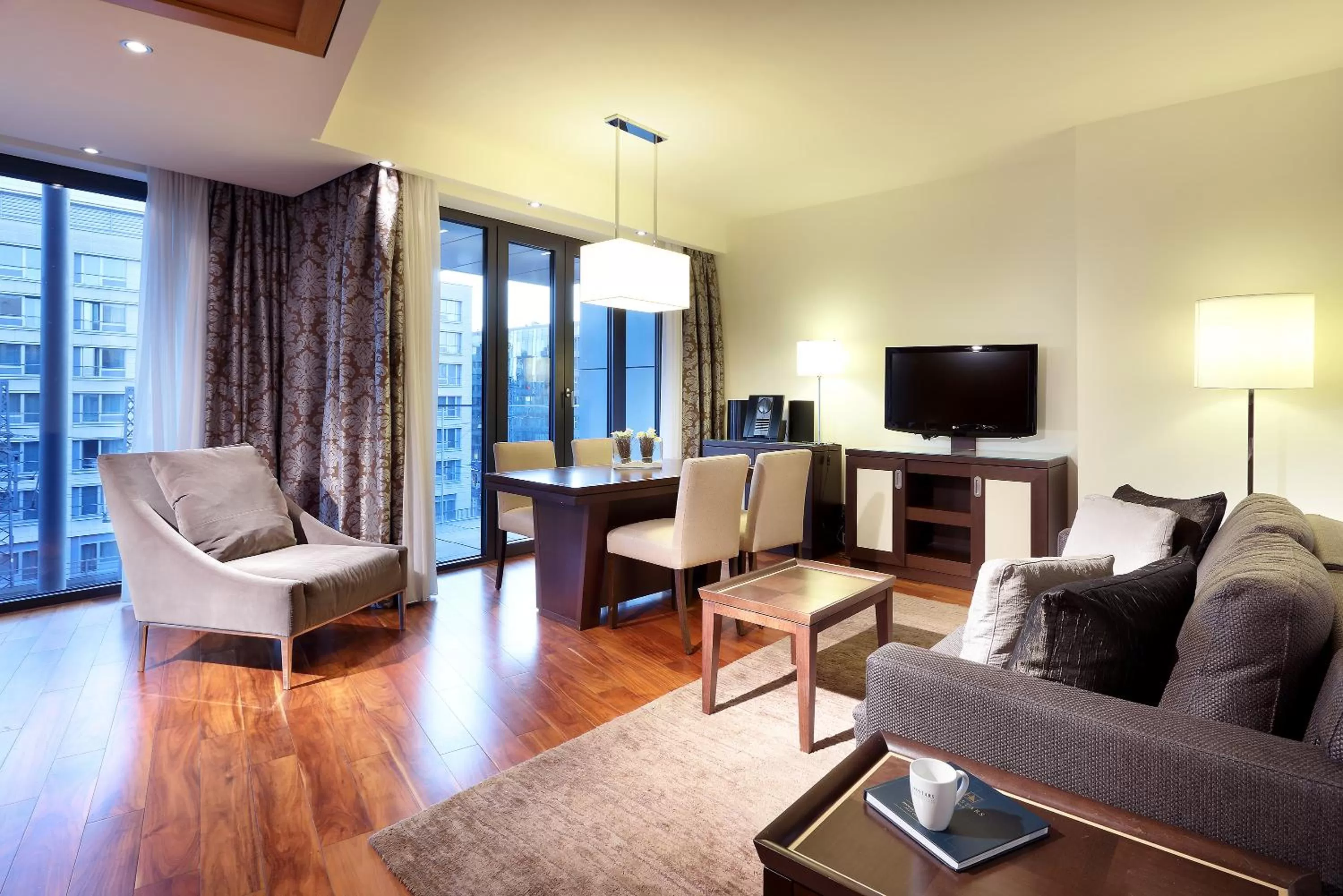 Living room in Eurostars Berlin