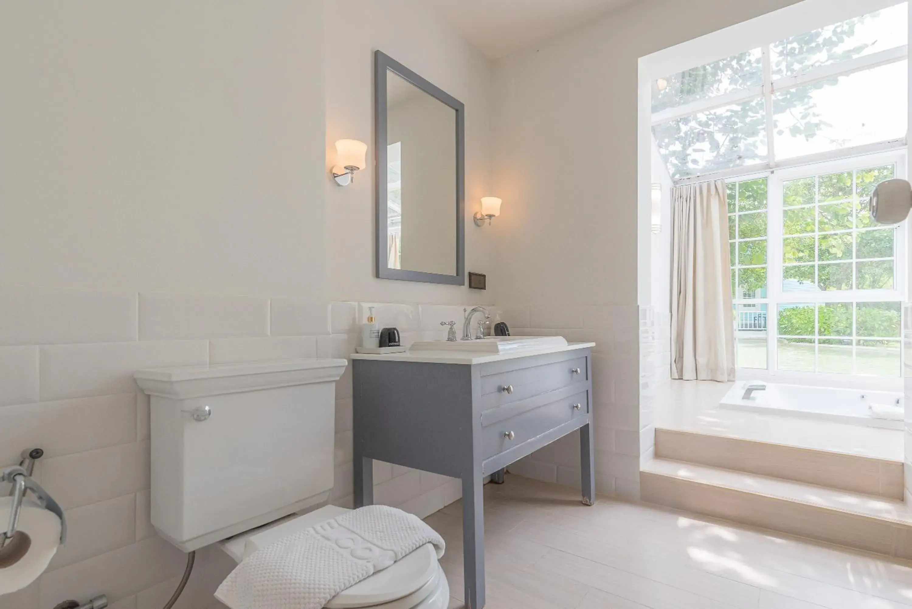 Bathroom in Peggy's Cove Resort