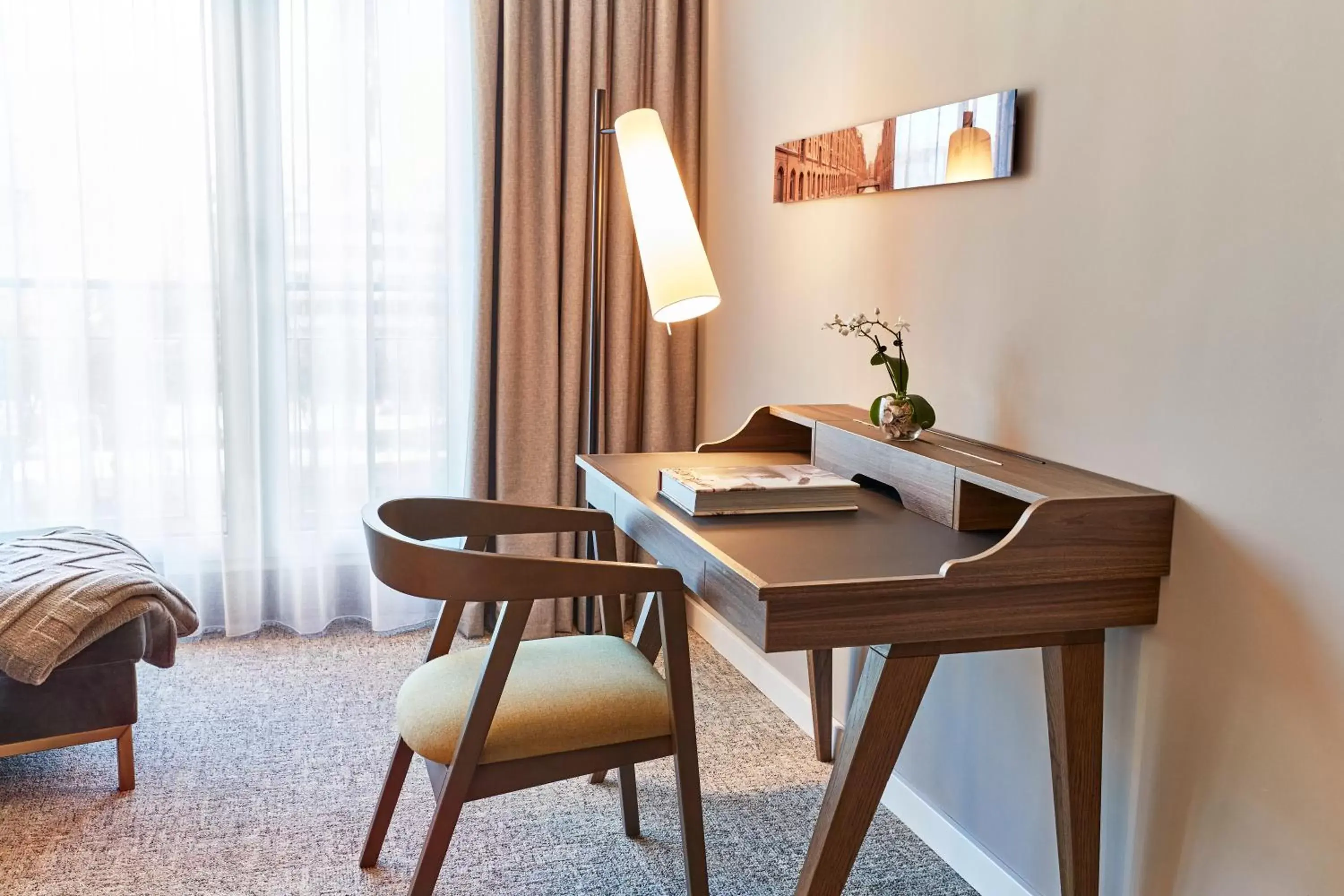 Superior Double Room in Steigenberger Hotel Hamburg Superior Double Room in Steigenberger Hotel Hamburg