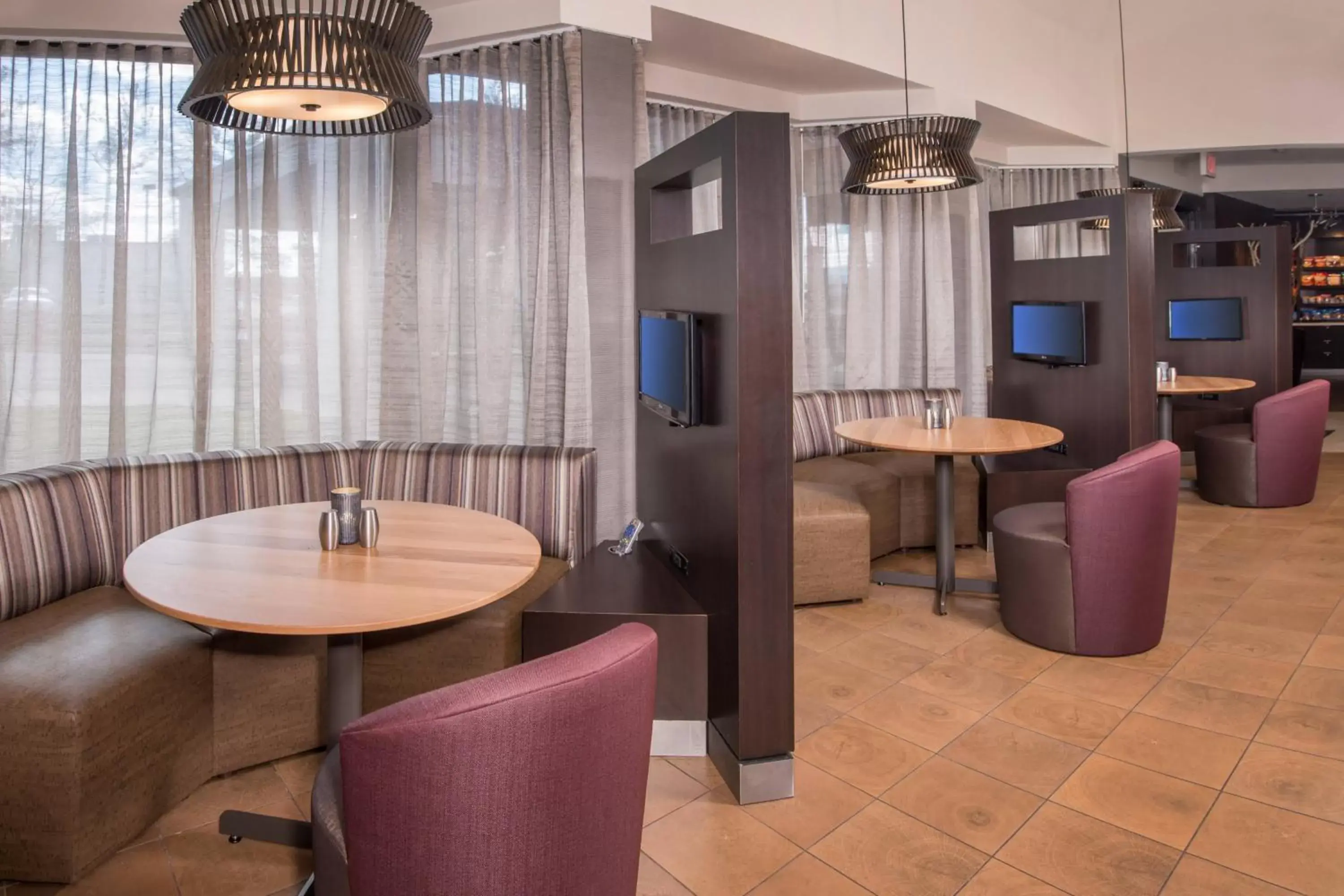 Other, Lounge/Bar in Courtyard by Marriott Dulles Airport Chantilly
