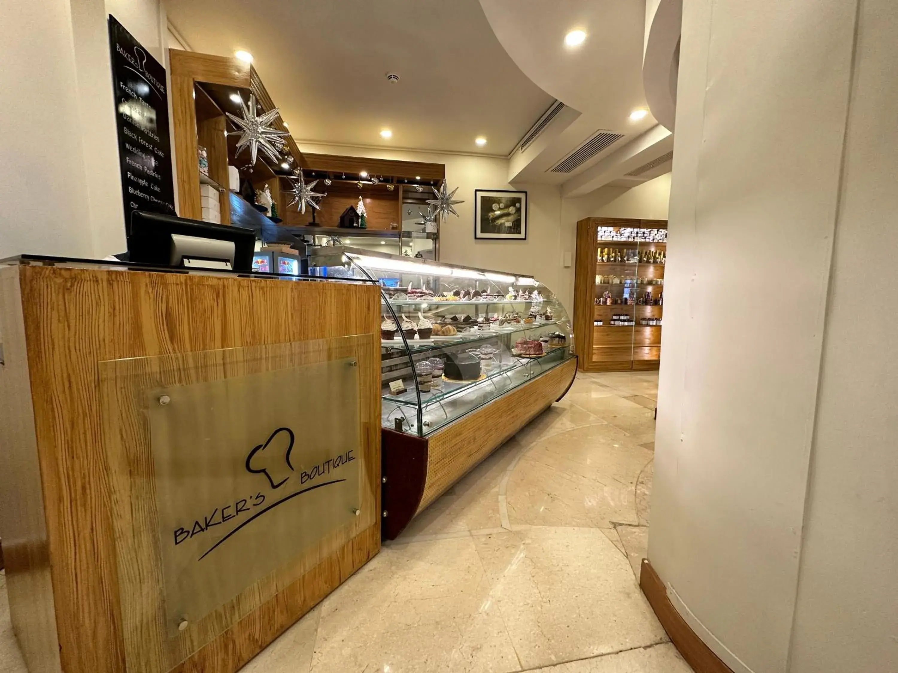 Restaurant/places to eat in Pearl Continental Hotel, Bhurban