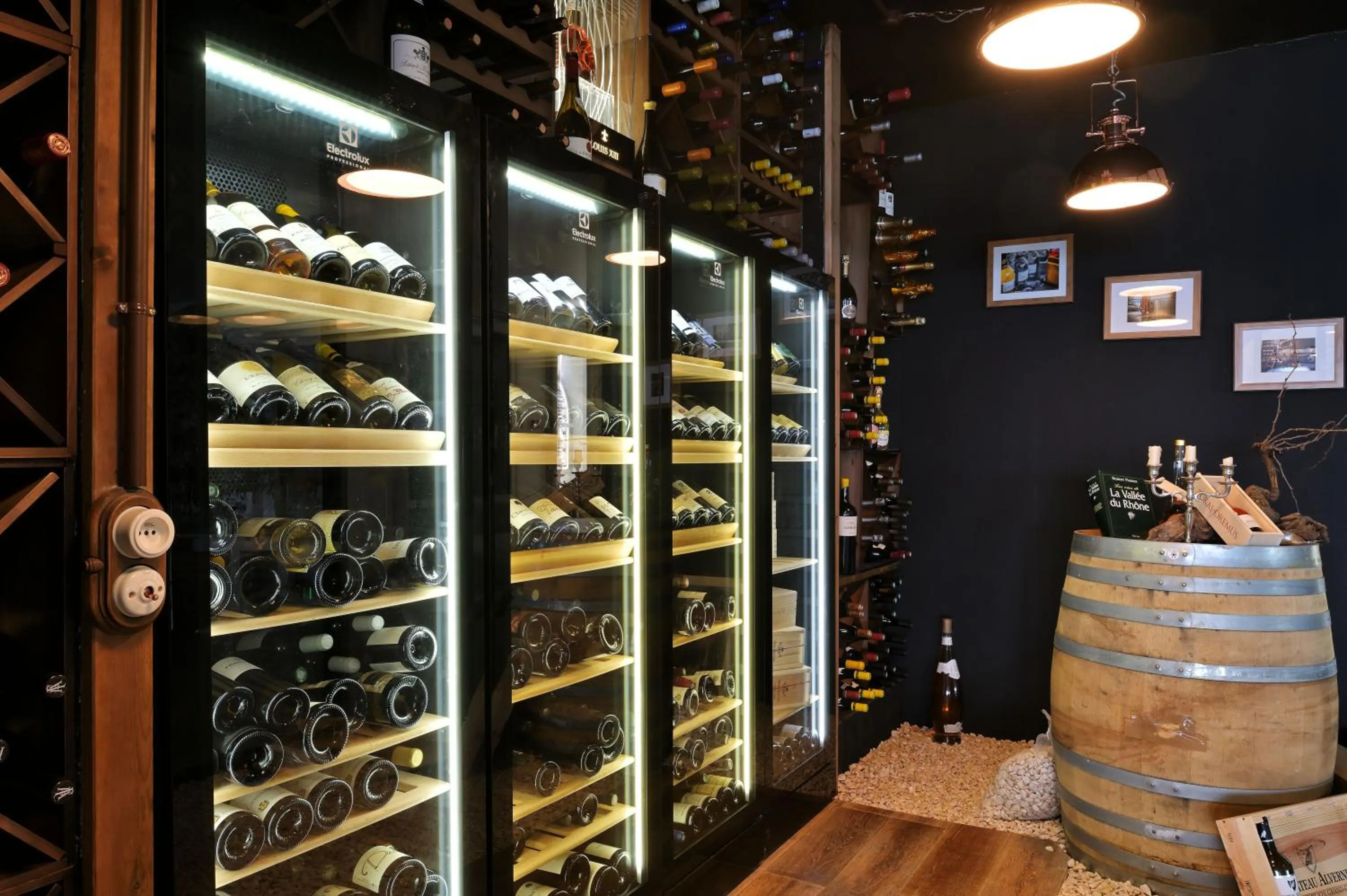 Alcoholic drinks in Hôtel Restaurant Dolce Vita