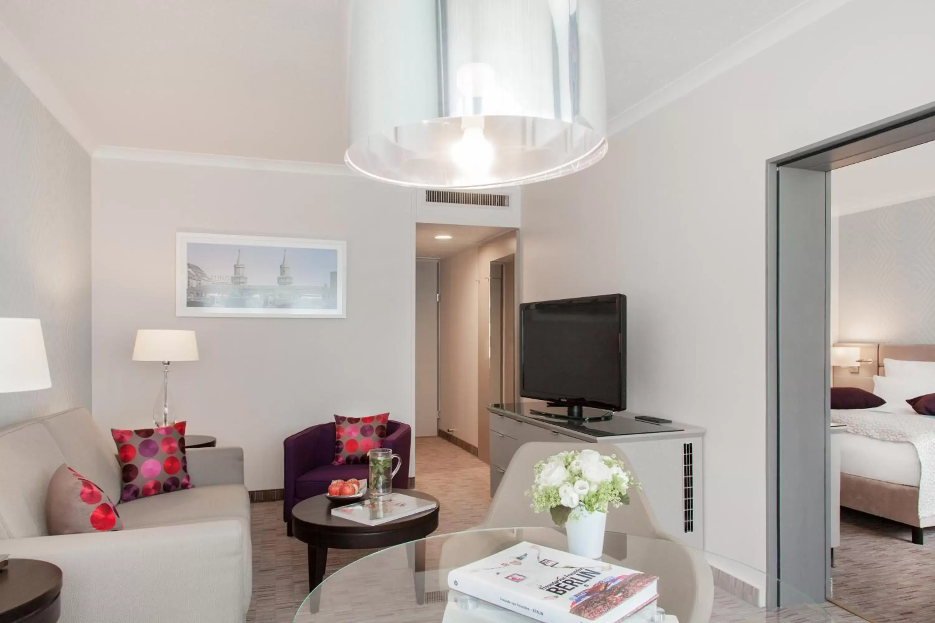 Bedroom, Bed in Crowne Plaza Berlin City Centre Ku'damm by IHG Bedroom, Bed in Crowne Plaza Berlin City Centre Ku'damm by IHG