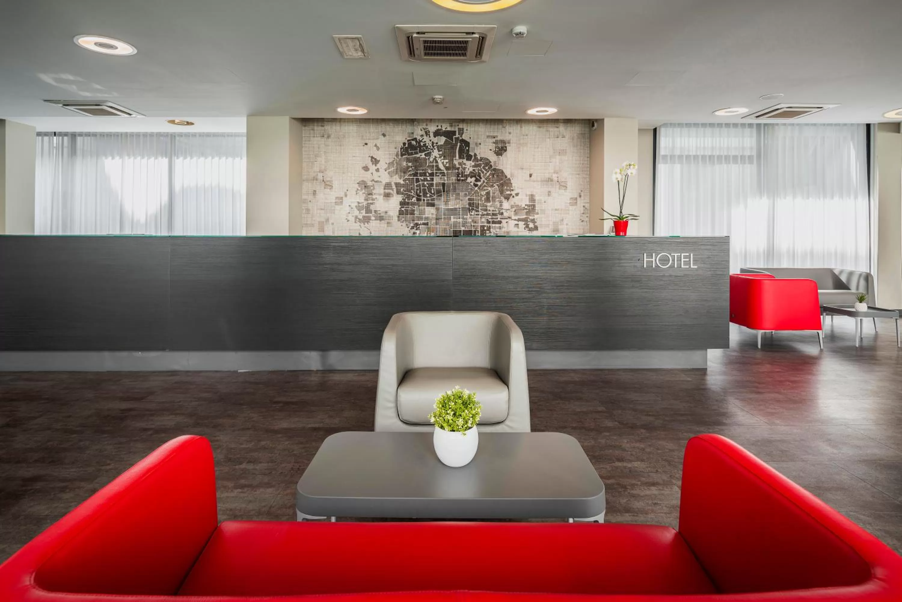 Lobby or reception in Fasthotel Linate