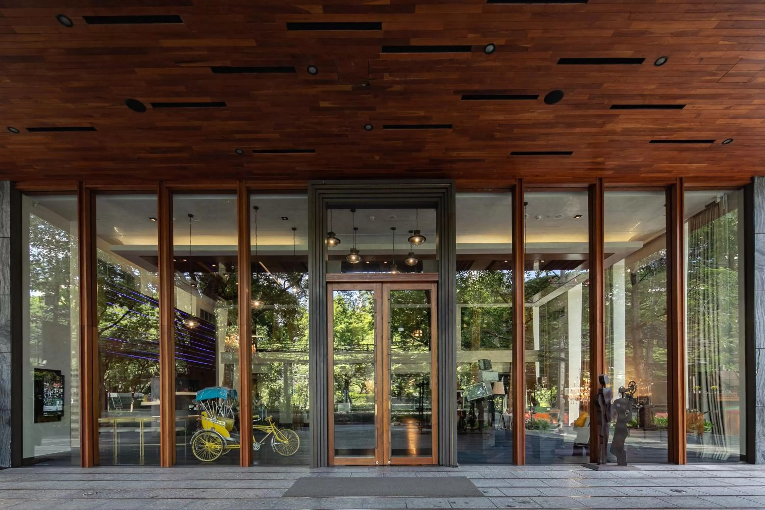 Property building in Hotel Indigo Bangkok Wireless Road by IHG