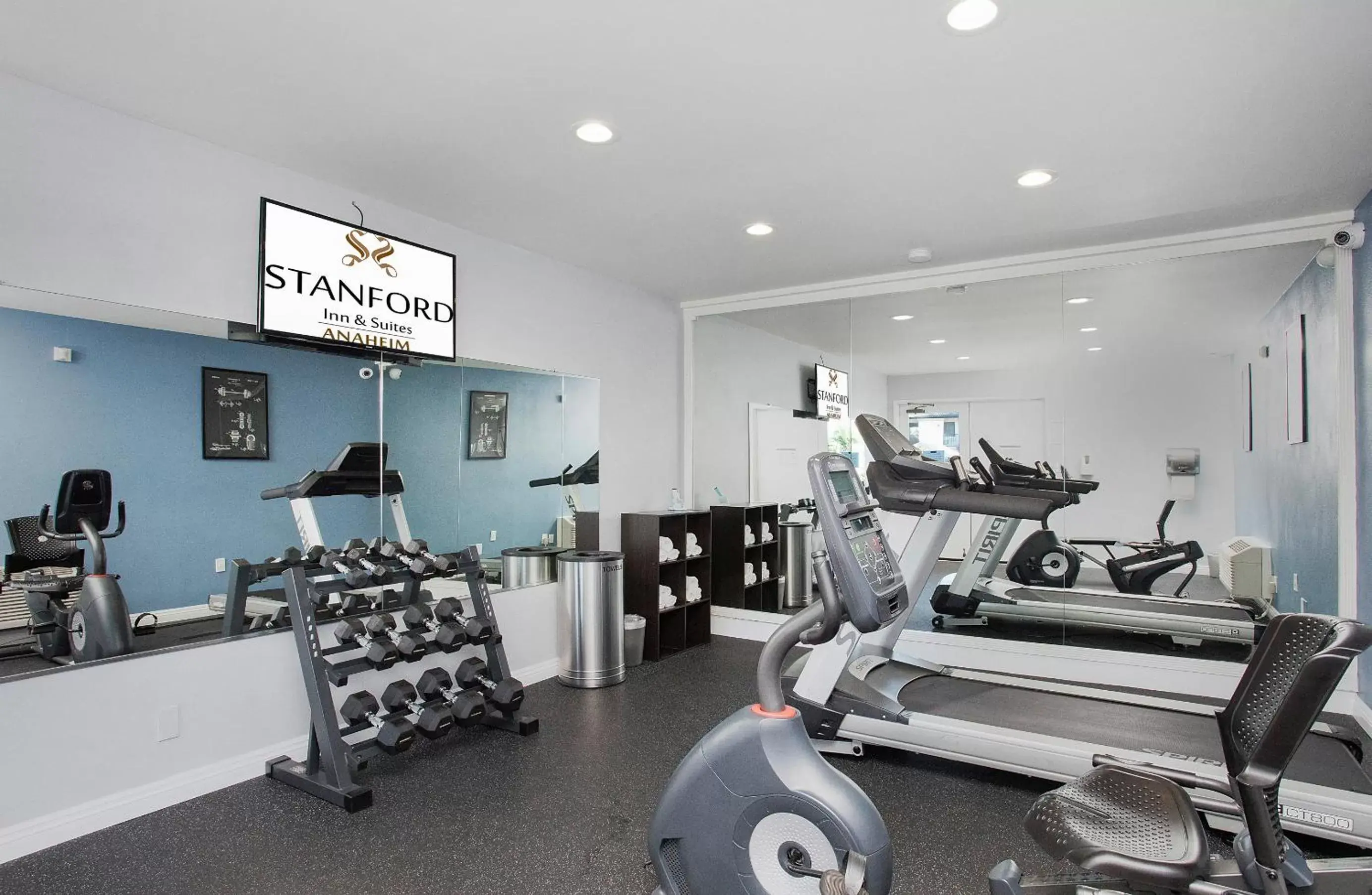Fitness centre/facilities, Fitness Center/Facilities in Stanford Inn & Suites Anaheim