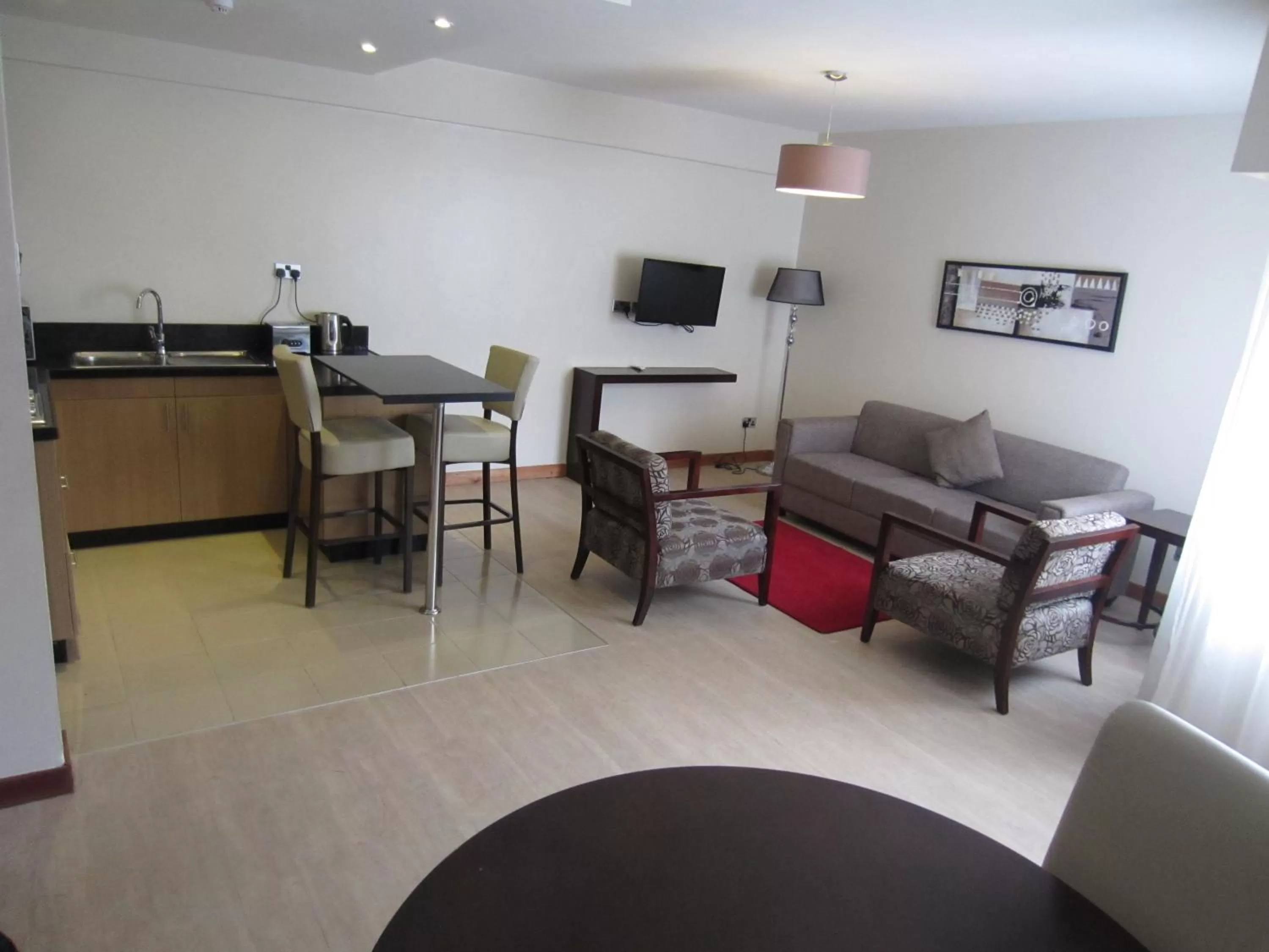 TV and multimedia in The Zehneria Hotel