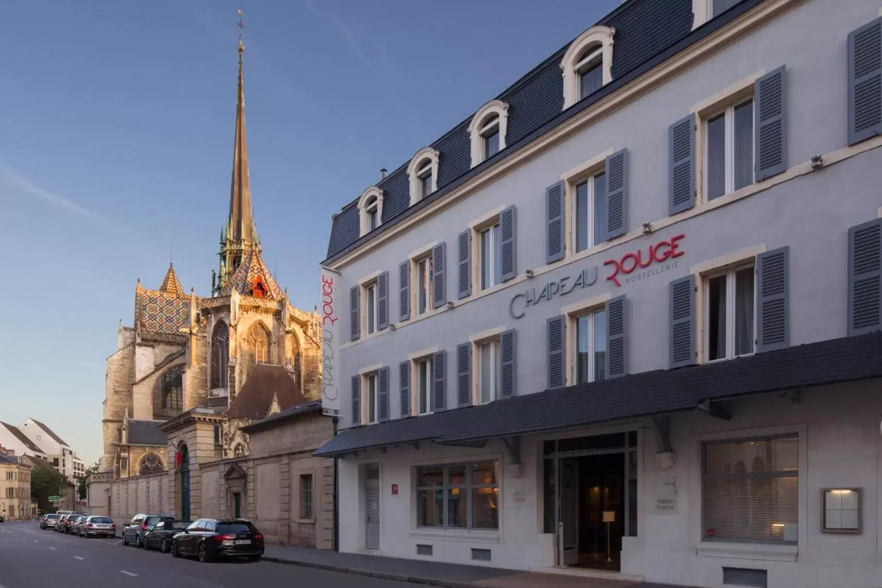 Facade/entrance, Property Building in Hostellerie Du Chapeau Rouge