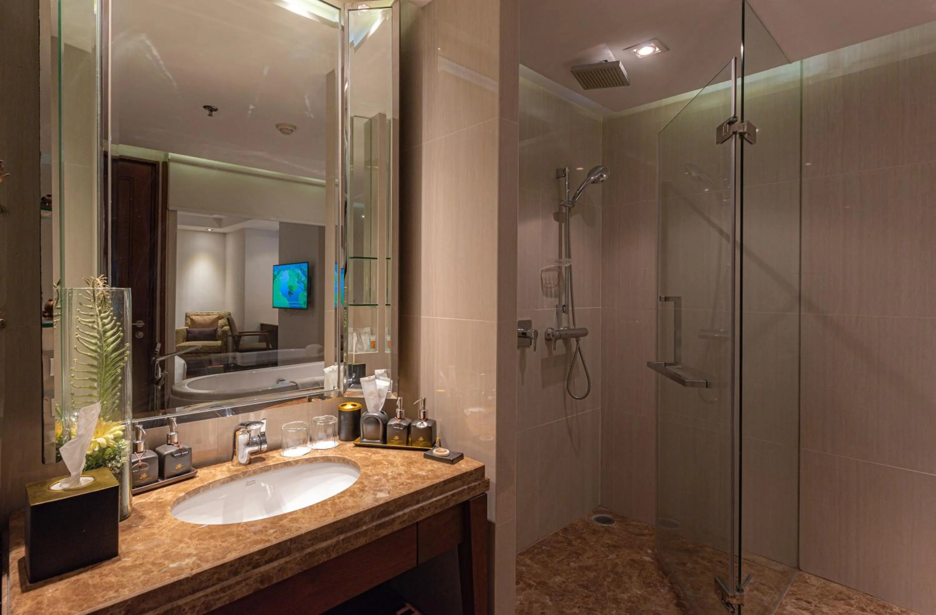 Bathroom in Summit Windmill Golf Suite Hotel at Suvarnabhumi