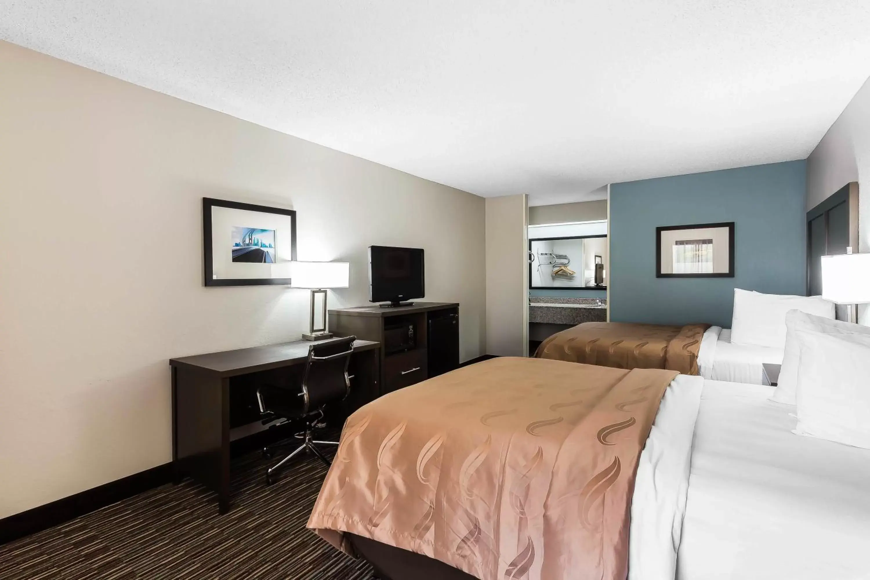 Queen Room with Two Queen Beds - Smoking in Quality Inn & Suites Mooresville-Lake Norman