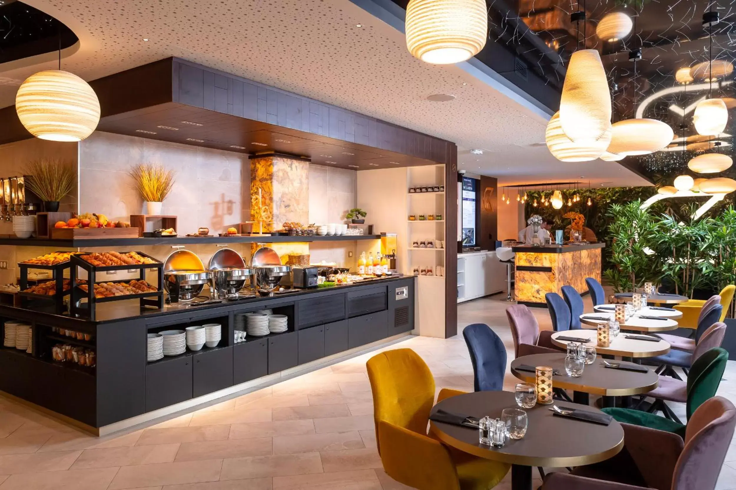 Breakfast, Restaurant/Places to Eat in voco Strasbourg Centre - The Garden, an IHG Hotel