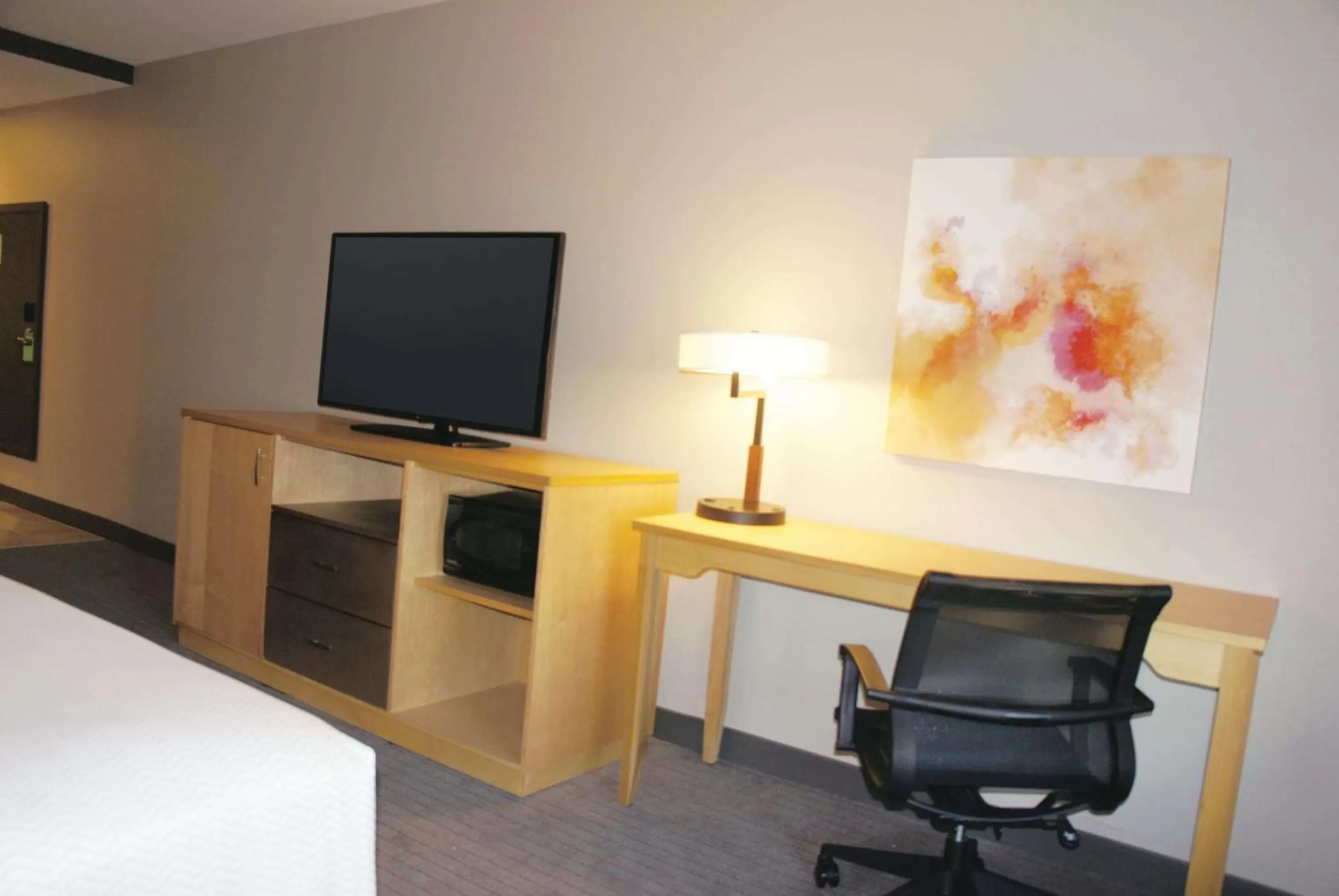 TV and multimedia, Bed in La Quinta by Wyndham Madera