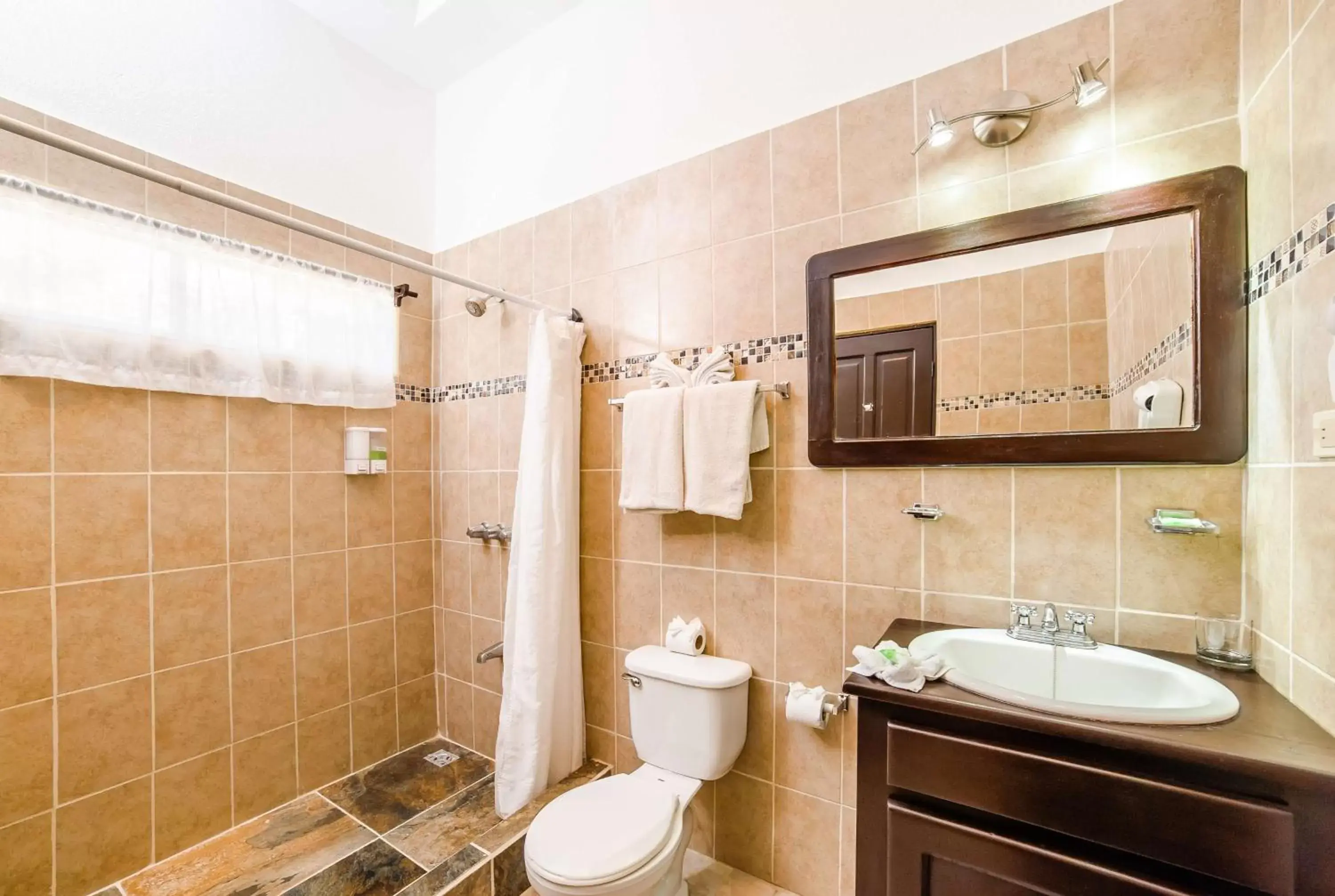 Photo of the whole room, Bathroom in Best Western Tamarindo Vista Villas