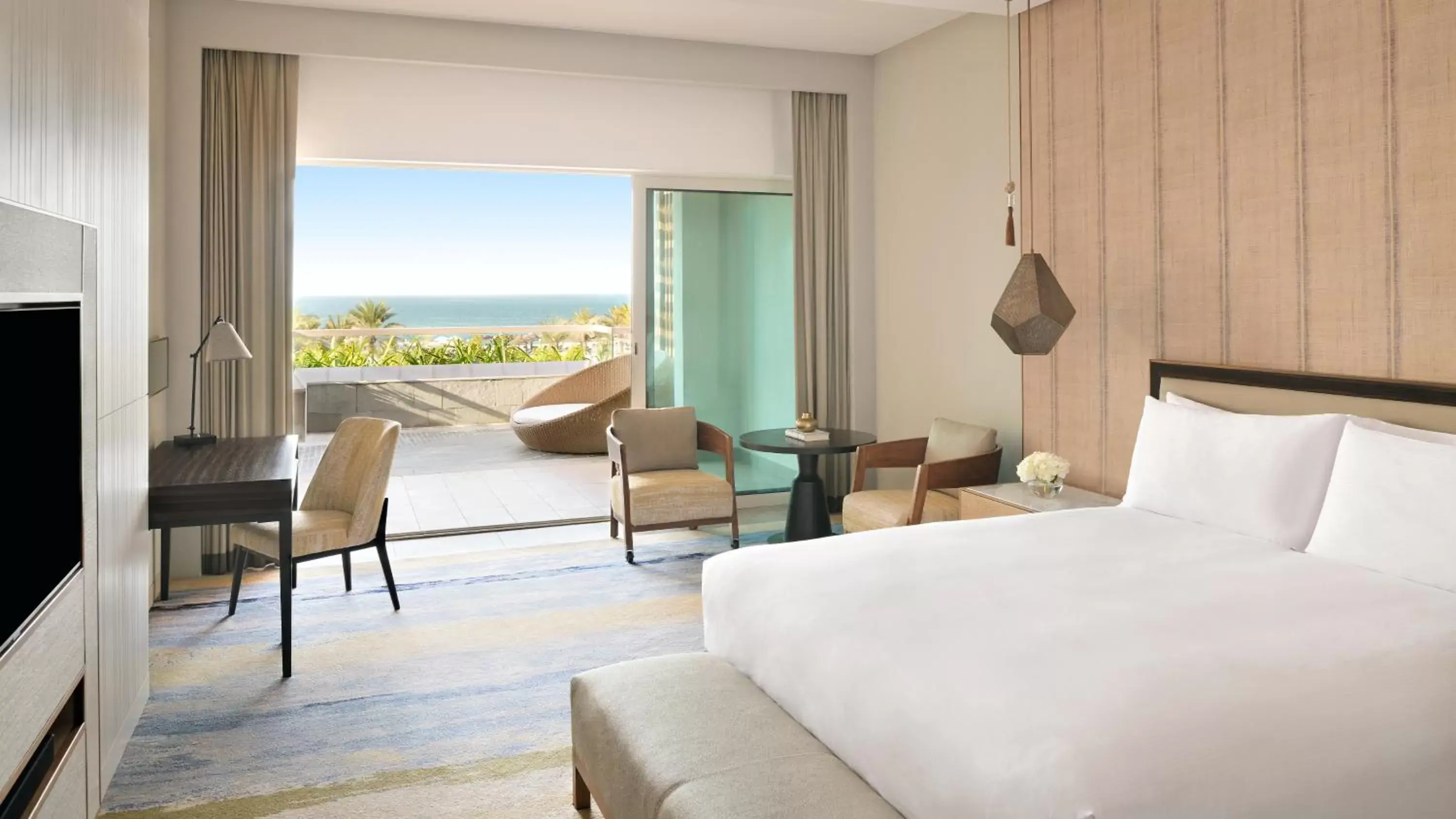 Bed in InterContinental Ras Al Khaimah Resort and Spa, an IHG Hotel