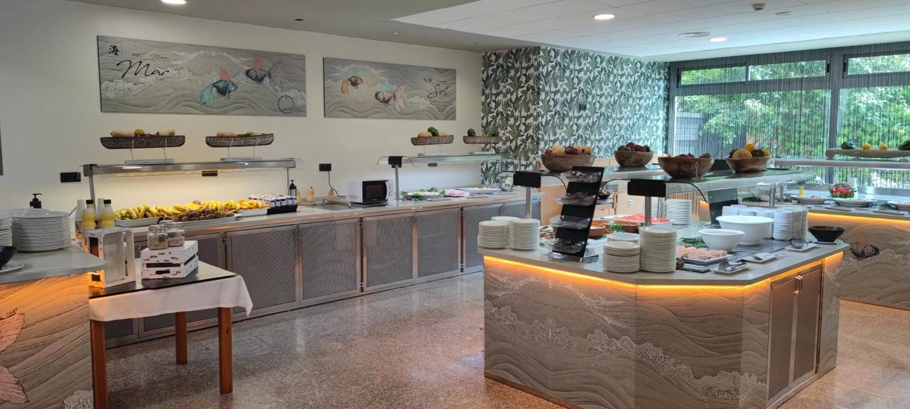 Restaurant/places to eat in Hotel Neptuno by ON Hotels Group