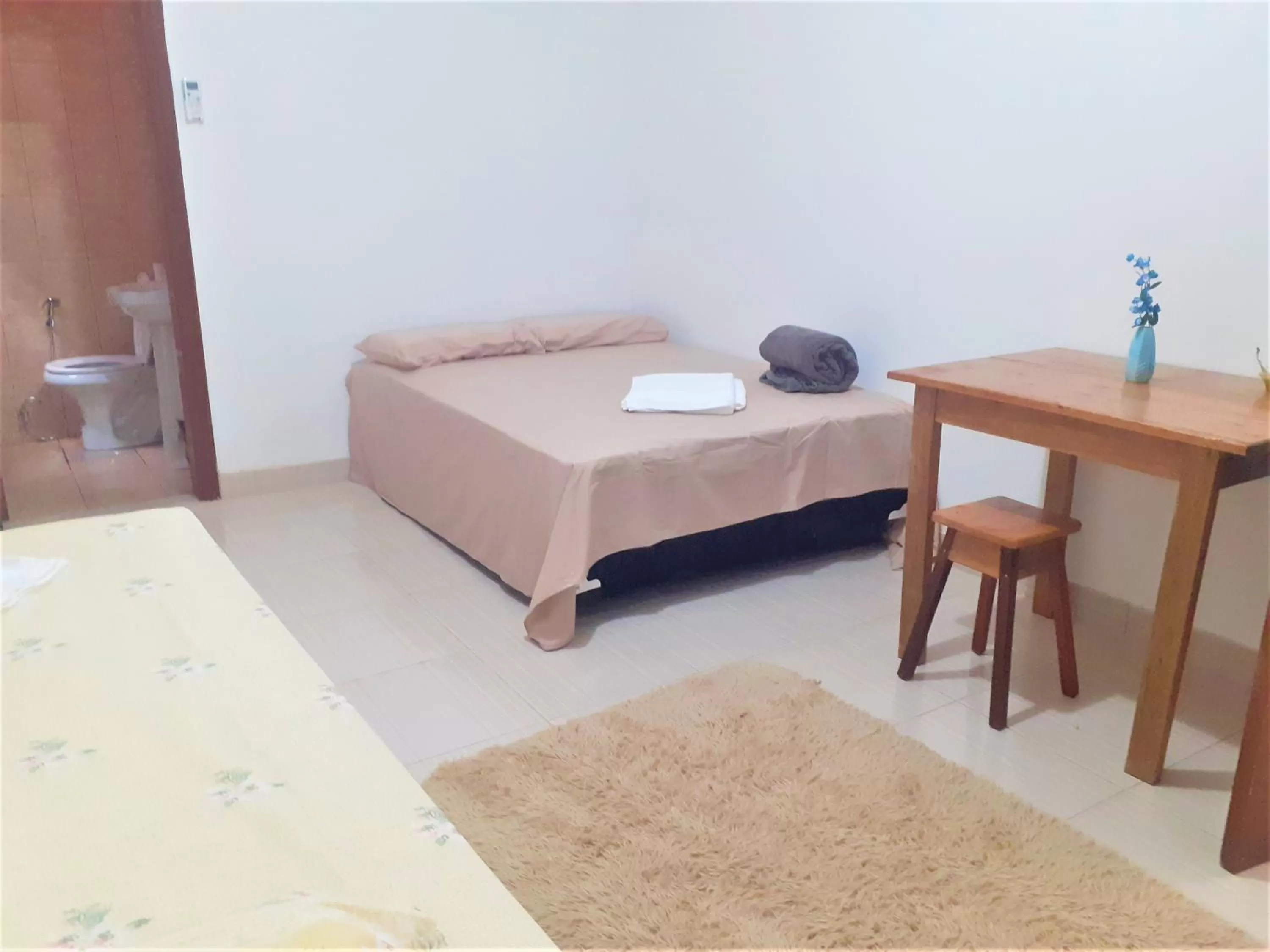 Photo of the whole room, Bed in Pousada Casa do Ivo Santarém