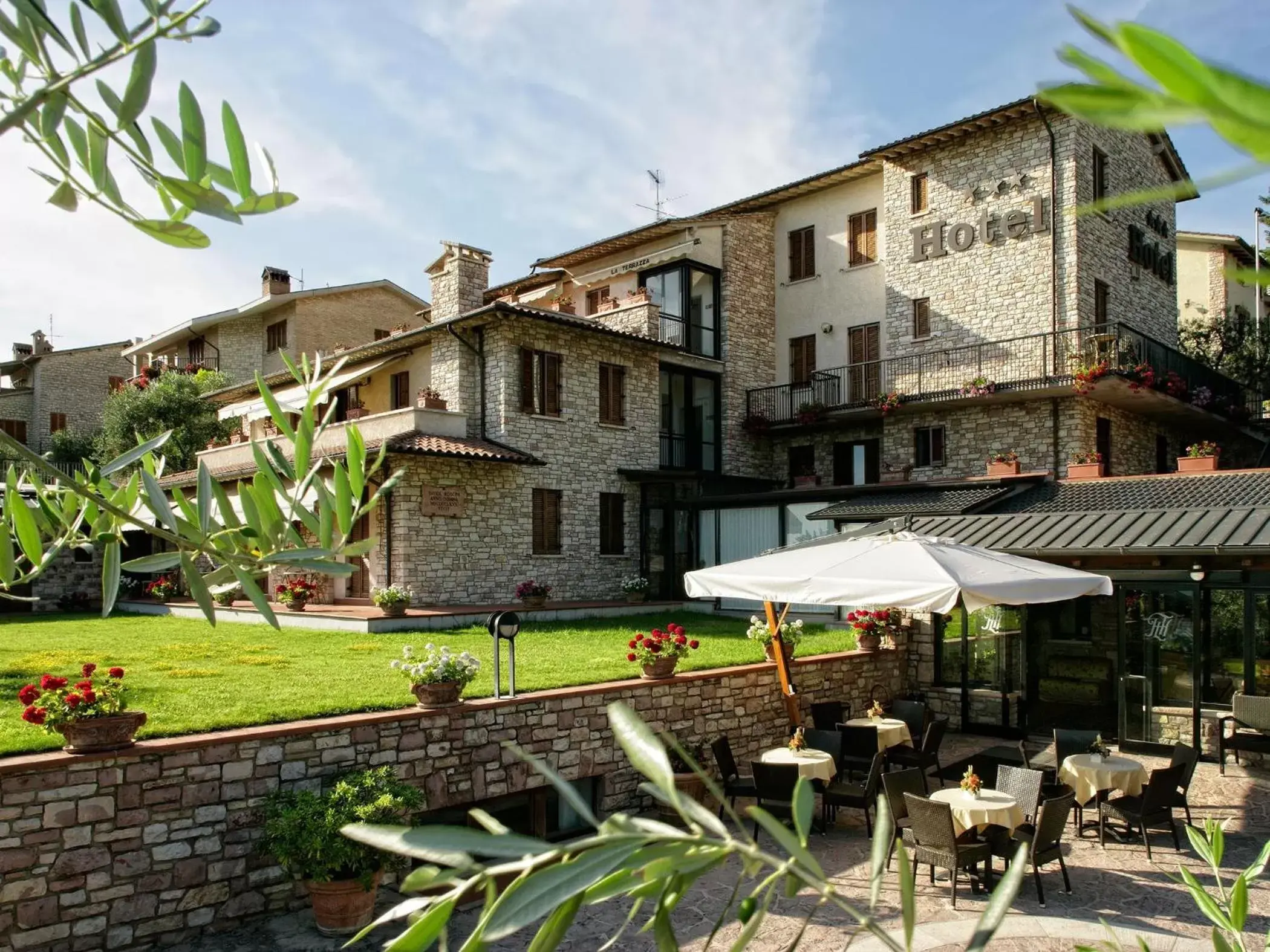 Facade/entrance, Property Building in Hotel La Terrazza RESTAURANT & SPA